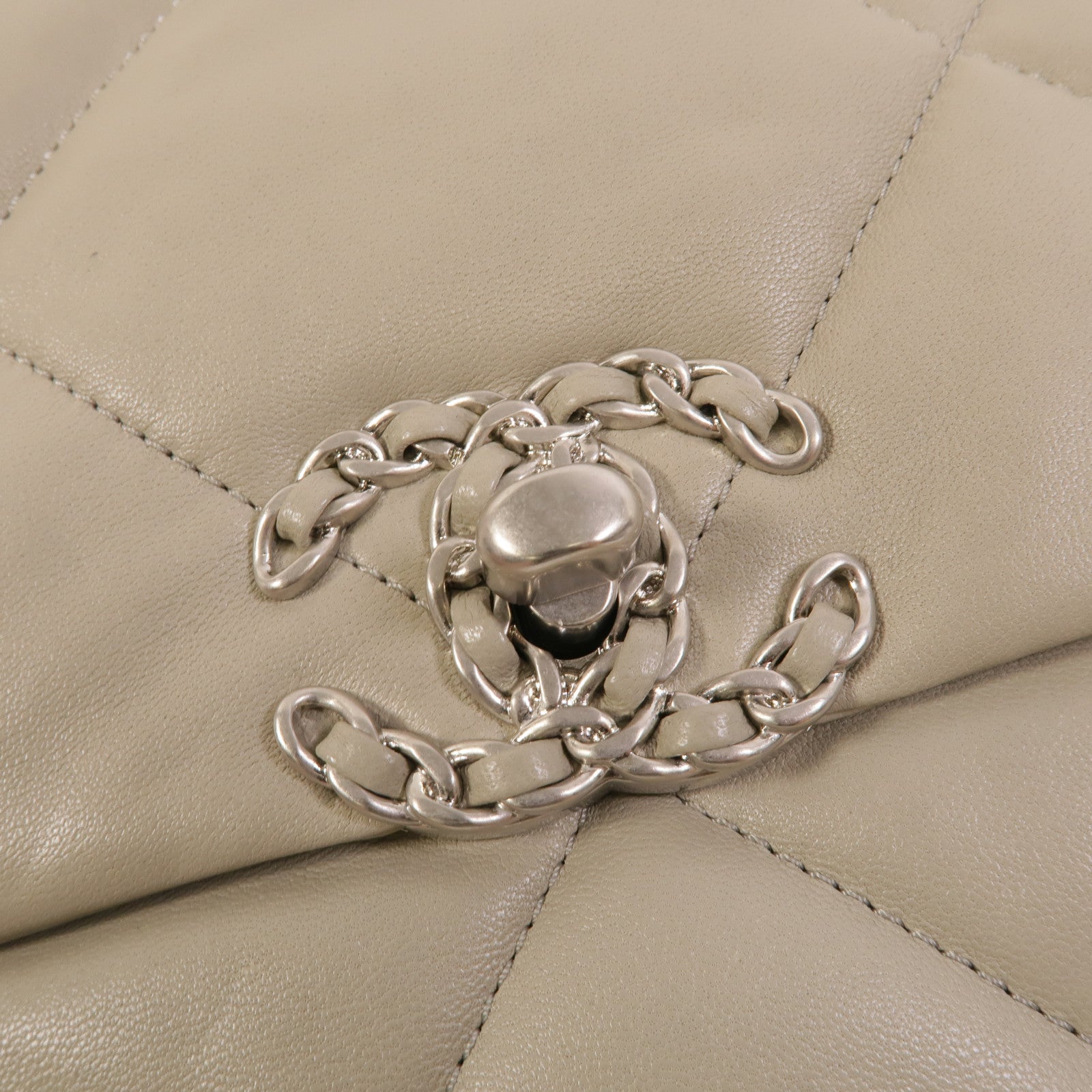 CHANEL 羊皮皮革Chanel 19 Small鏈帶肩背袋