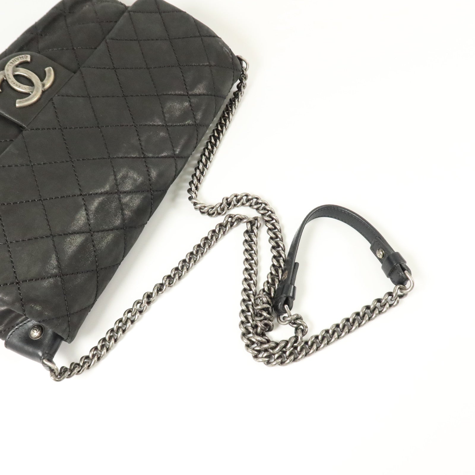 CHANEL 牛皮皮革Chic Quit Flap銀扣鏈帶肩背袋