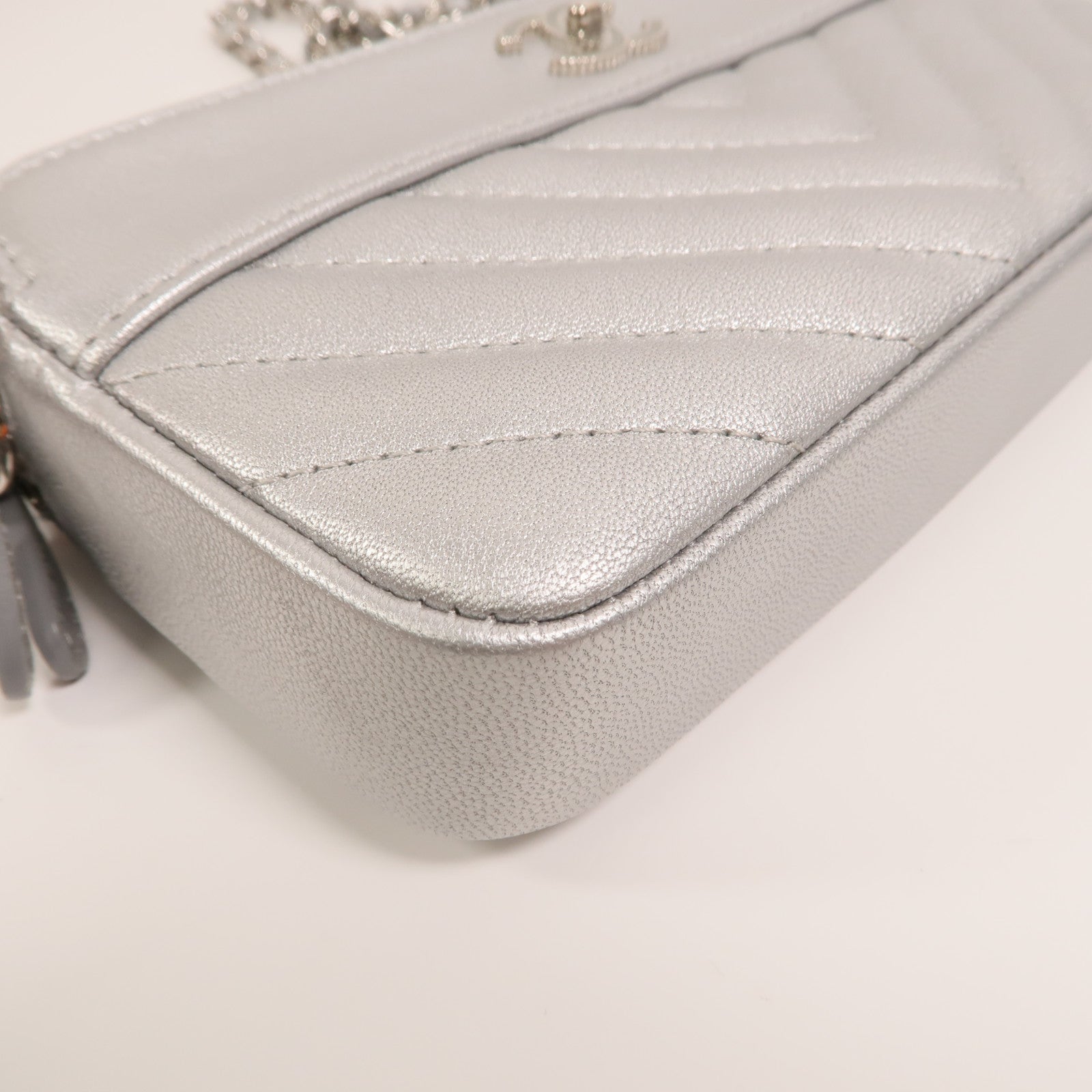 CHANEL 牛皮皮革Wallet On Chain鏈帶肩背袋