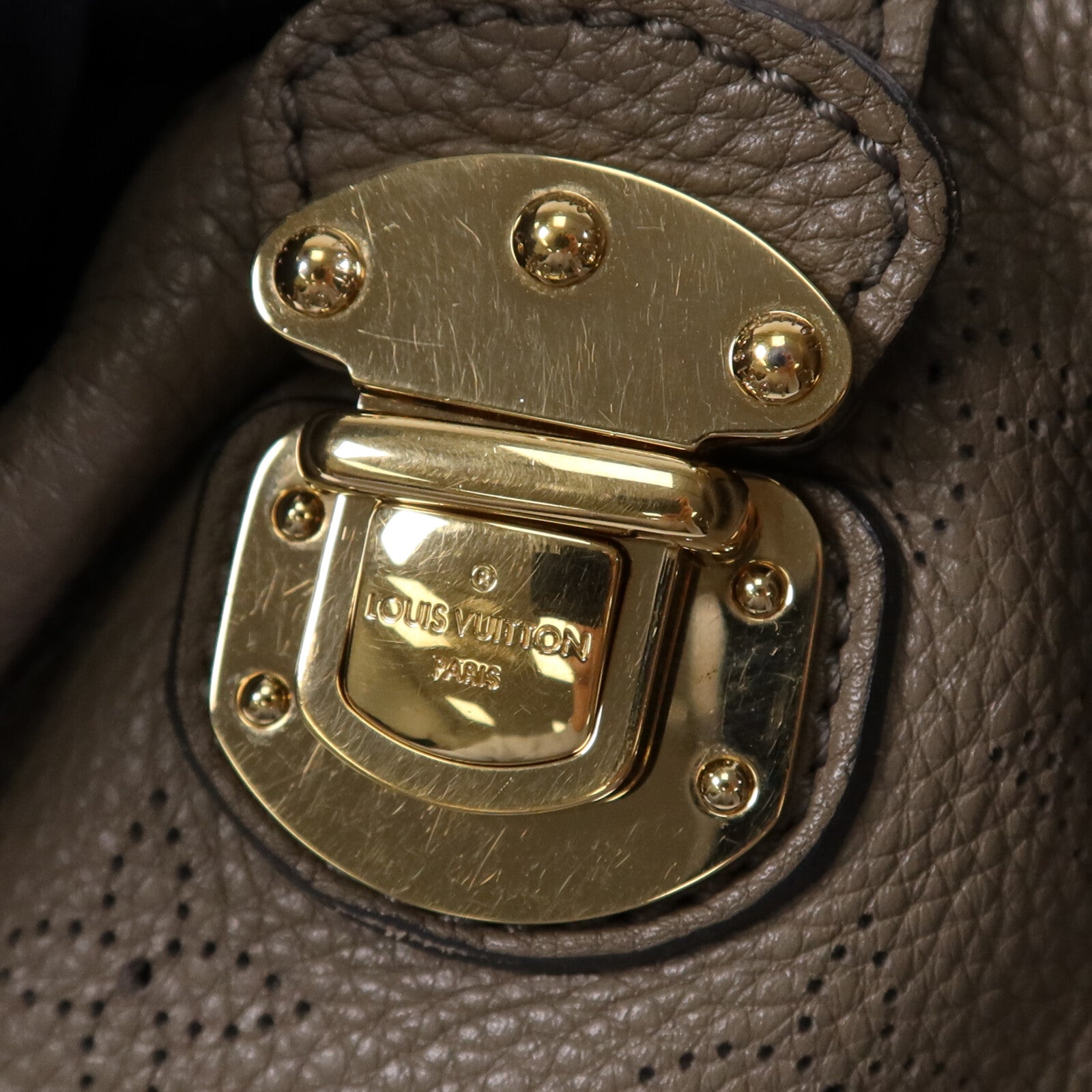 LOUIS VUITTON Mahina Neo L金扣肩背袋