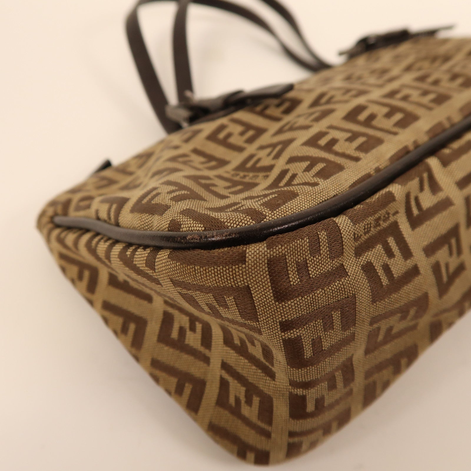 FENDI 帆布Hand Bag手挽袋棕色
