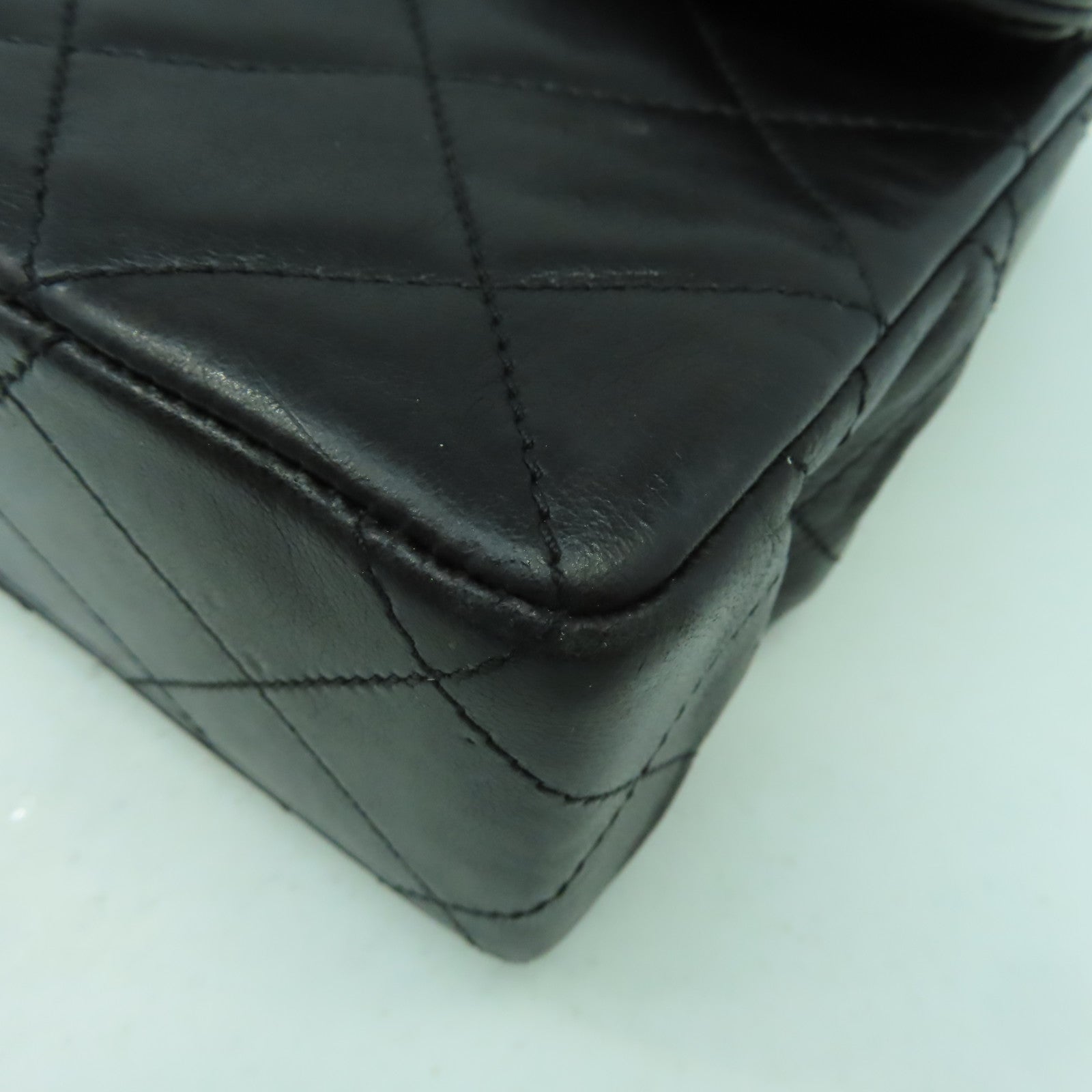 CHANEL 【清倉大減價】菱格羊皮皮革Chain Shoulder鏈帶肩背袋黑色