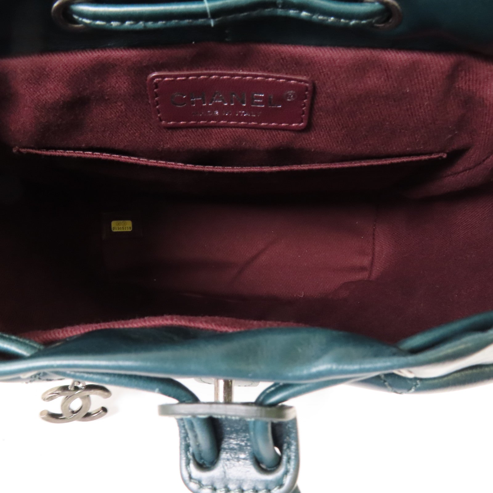 CHANEL 【激減優惠】牛皮皮革Backpack銀扣背包