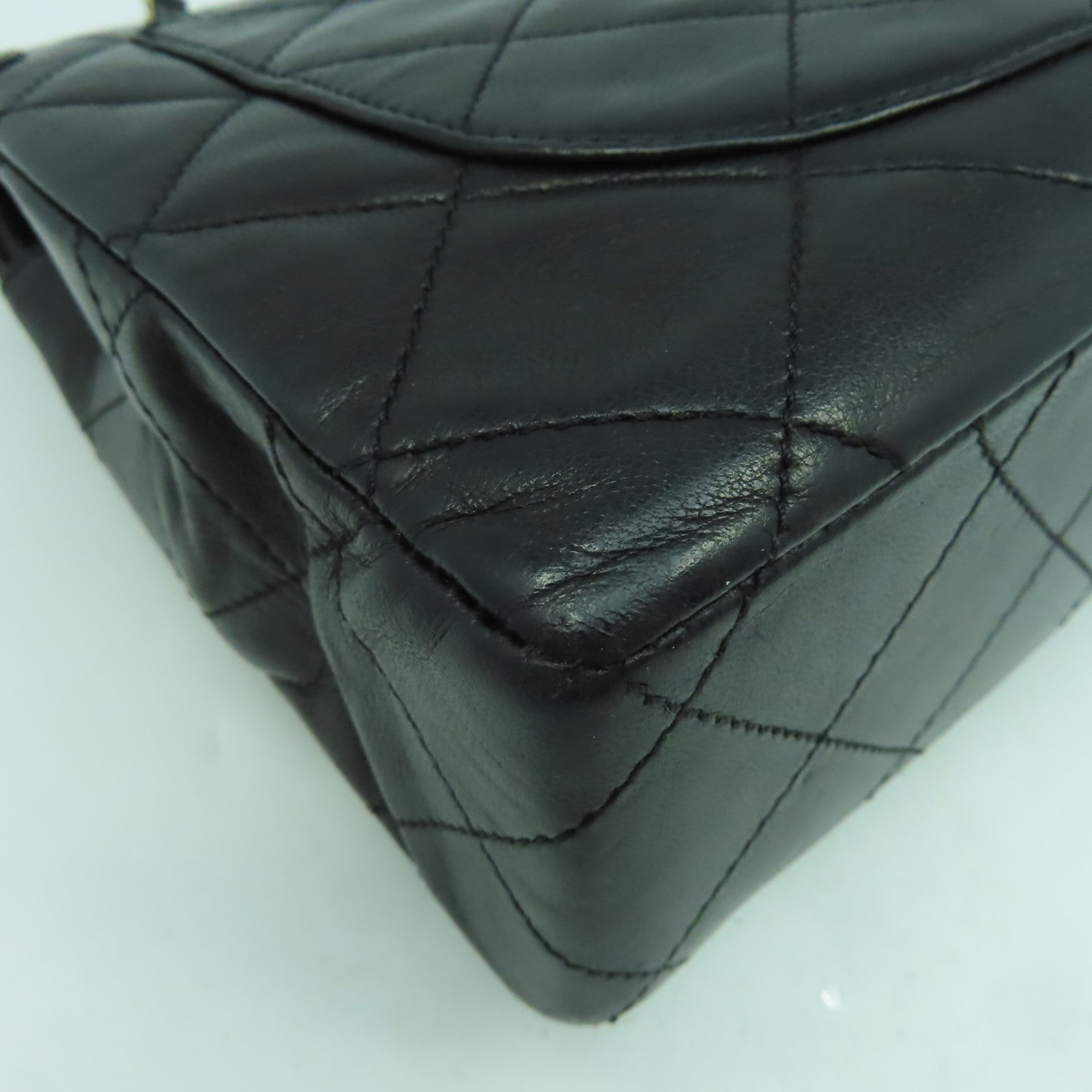 CHANEL 【清倉大減價】菱格羊皮皮革Chain Shoulder鏈帶肩背袋黑色