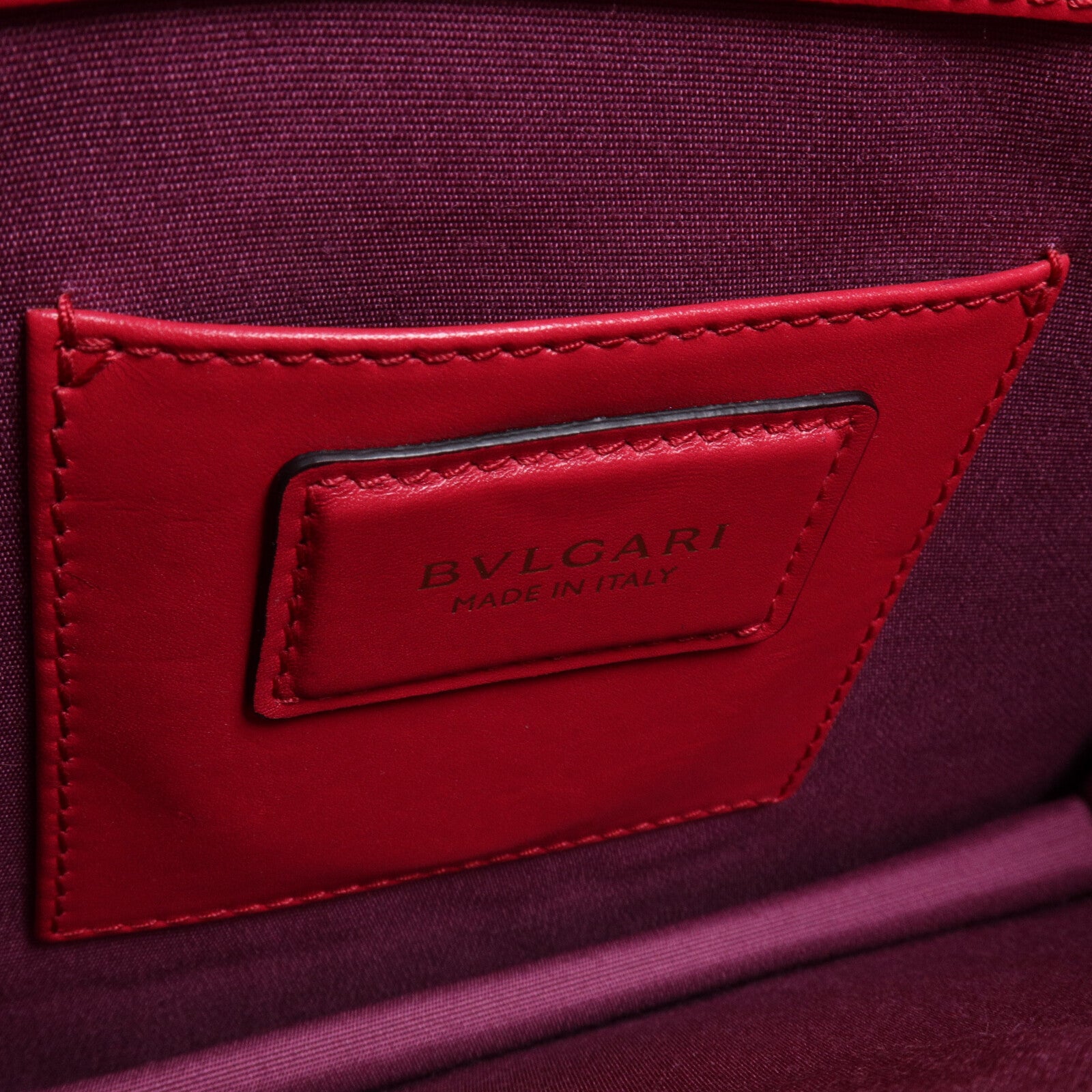 BVLGARI 牛皮皮革Serpenti Forever Bag Medium鏈帶肩背袋