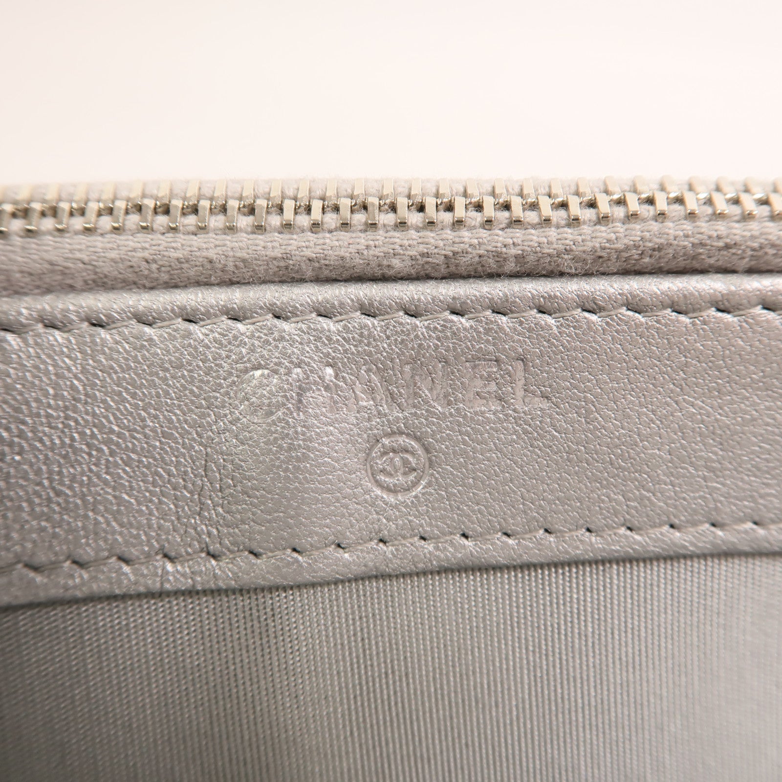 CHANEL 牛皮皮革Wallet On Chain鏈帶肩背袋