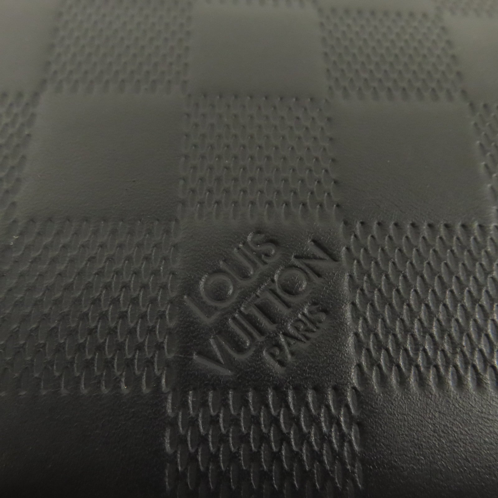 LOUIS VUITTON Damier Amphini District MM銀扣肩背袋