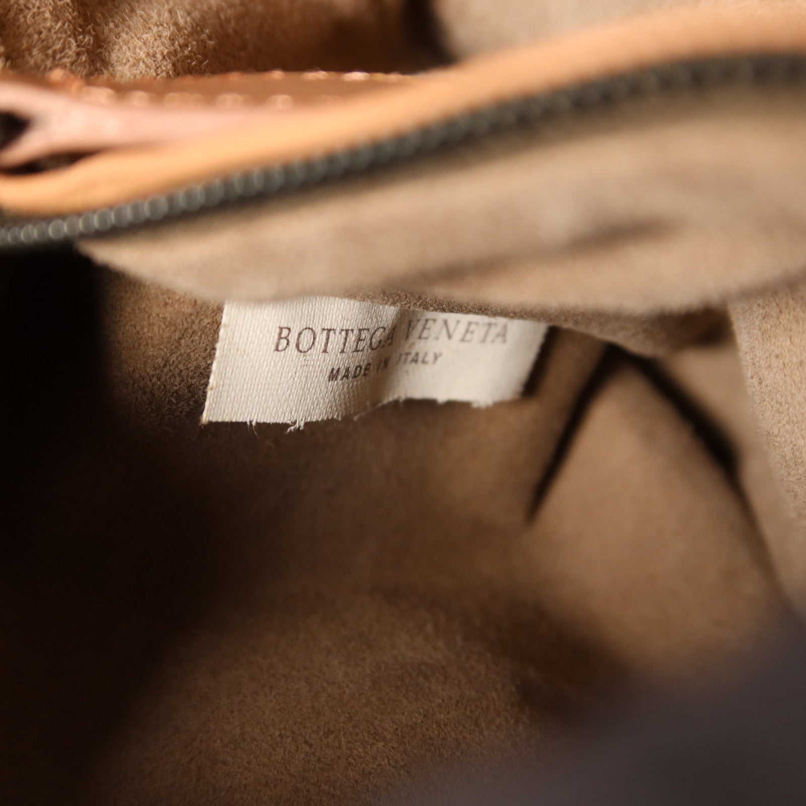BOTTEGA VENETA 皮革Intrecciato Shoulder Bag金扣肩背袋