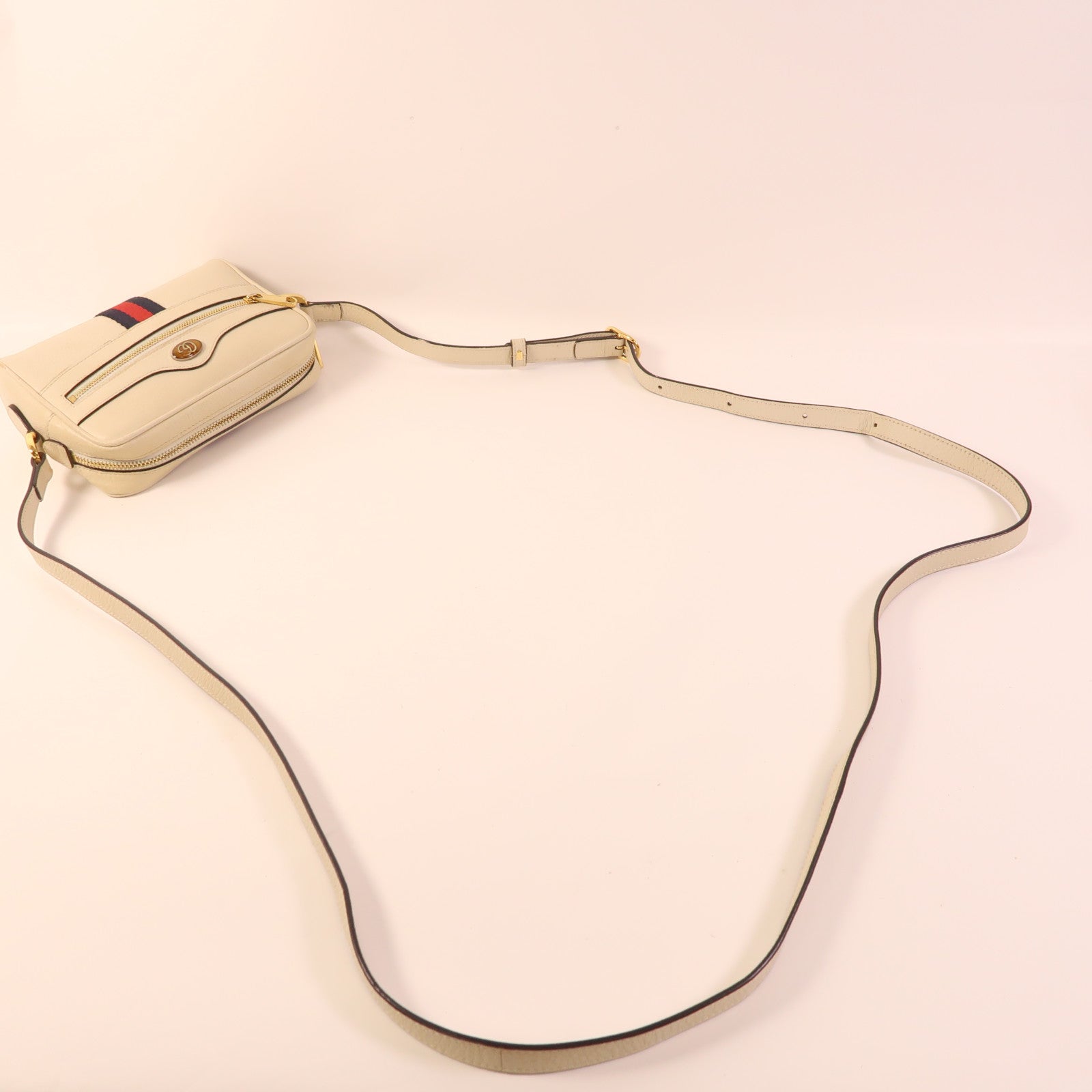 GUCCI 牛皮皮革Ophidia Mini金扣肩背袋