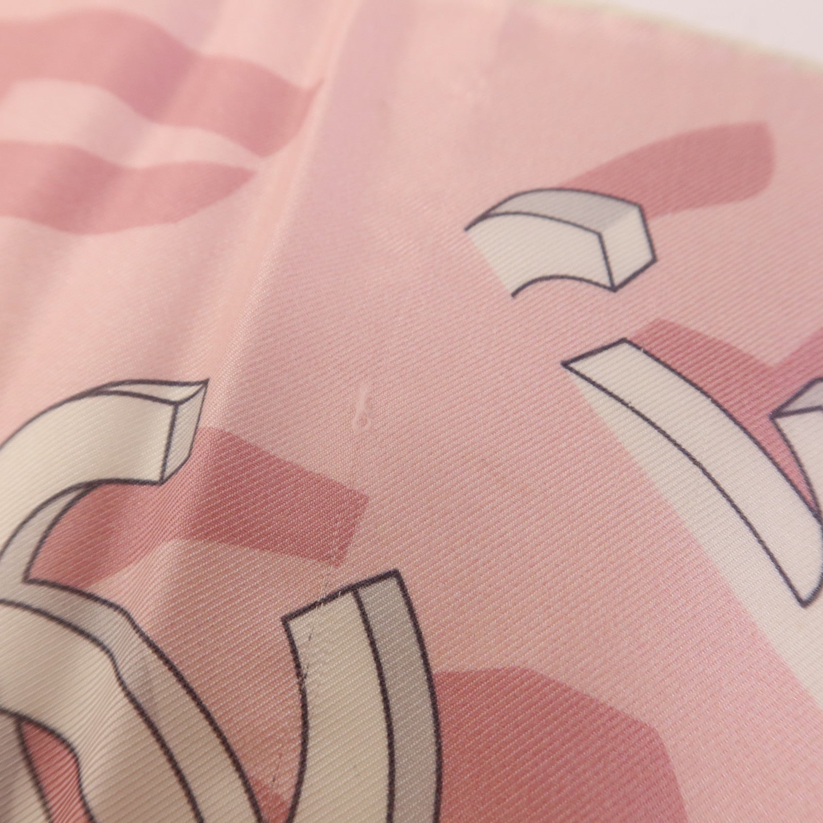 CHANEL 絲質Scarf90X90絲巾