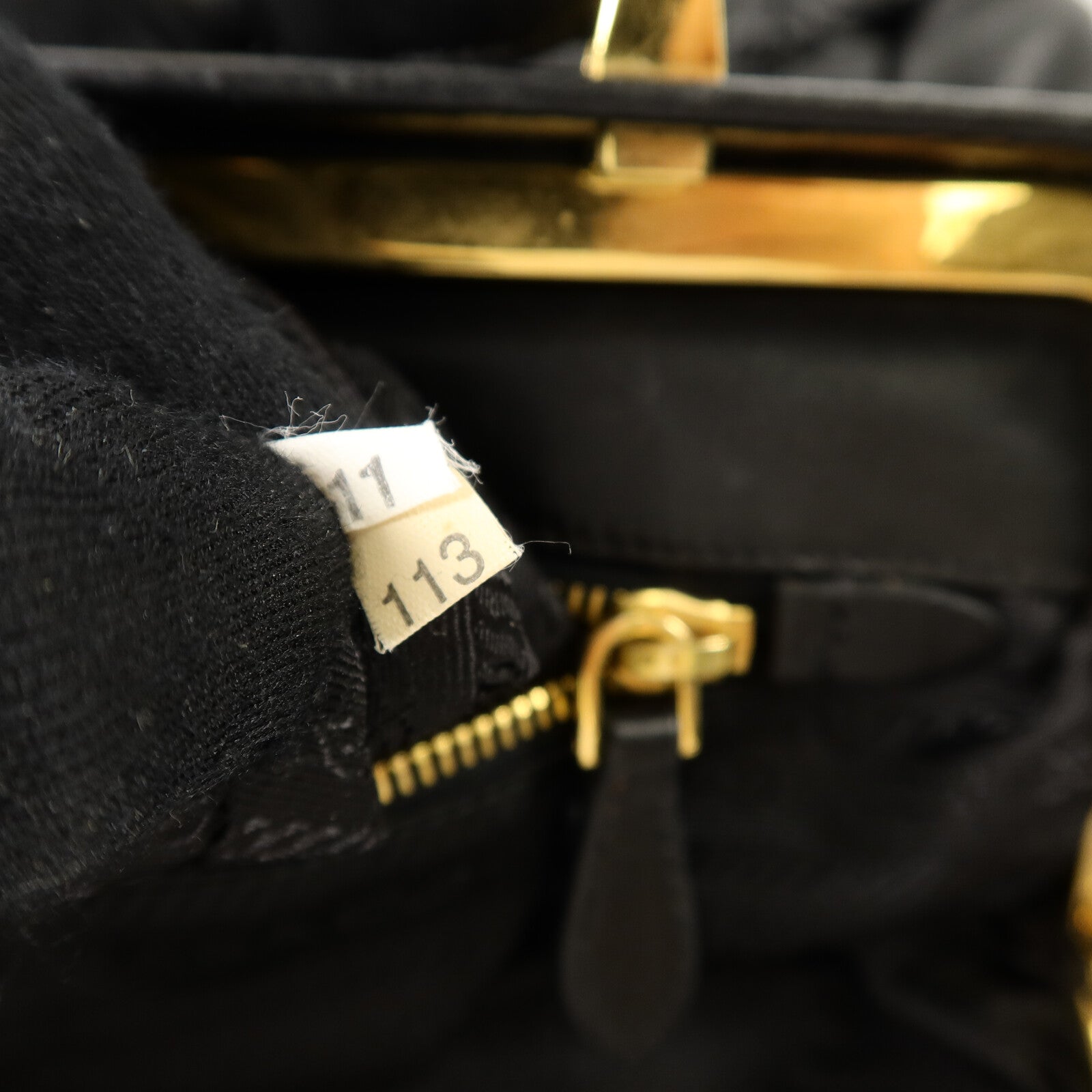 PRADA 羊皮皮革Gaufre Nappa Frame Bag手挽袋
