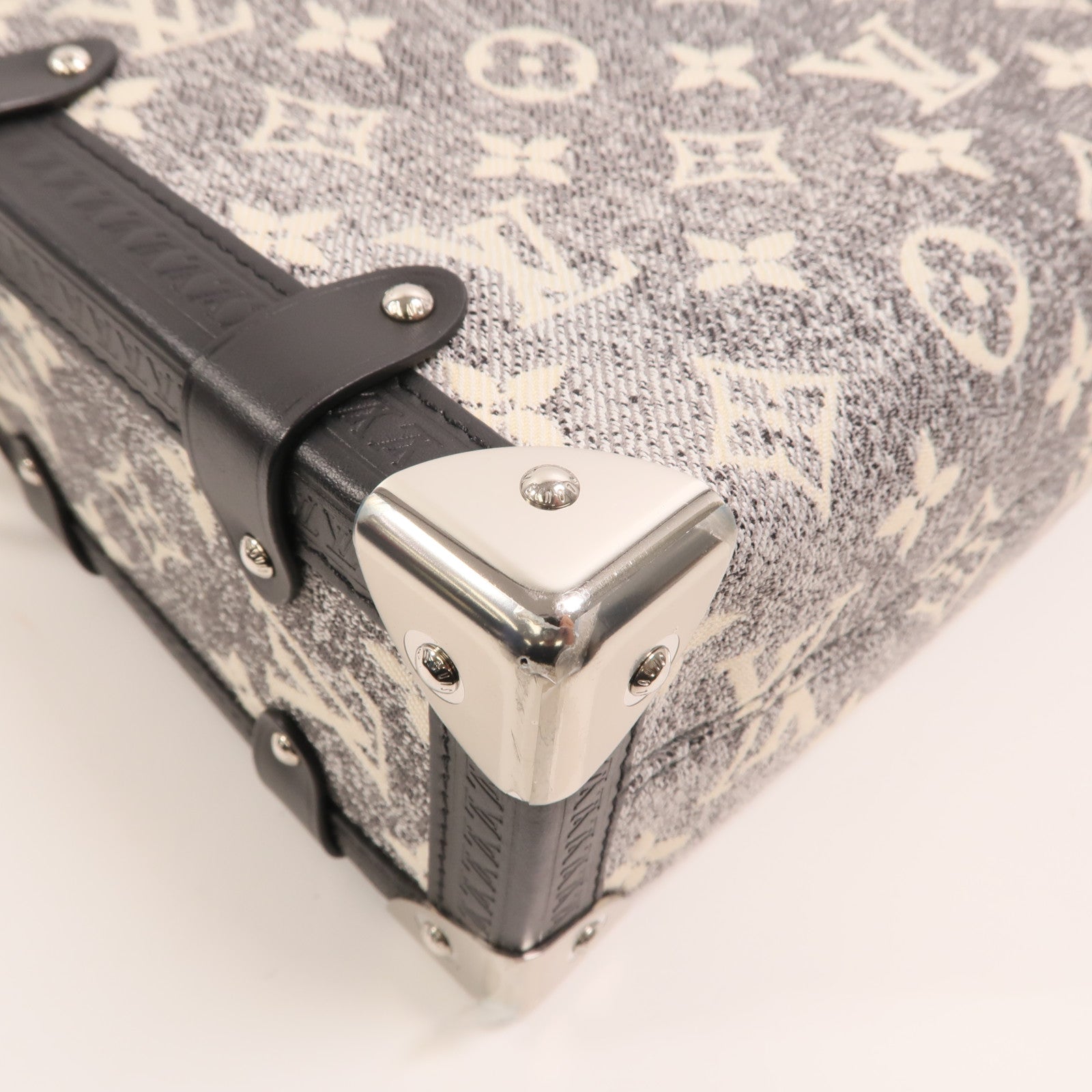 LOUIS VUITTON Jacquard Denim Side Trunk銀扣手挽肩背兩用袋