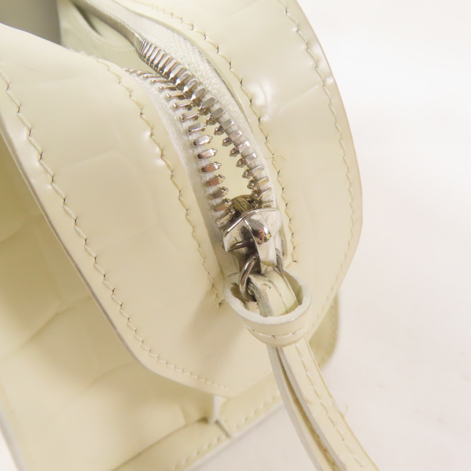 BALENCIAGA 牛皮皮革銀扣手挽肩背兩用袋白色