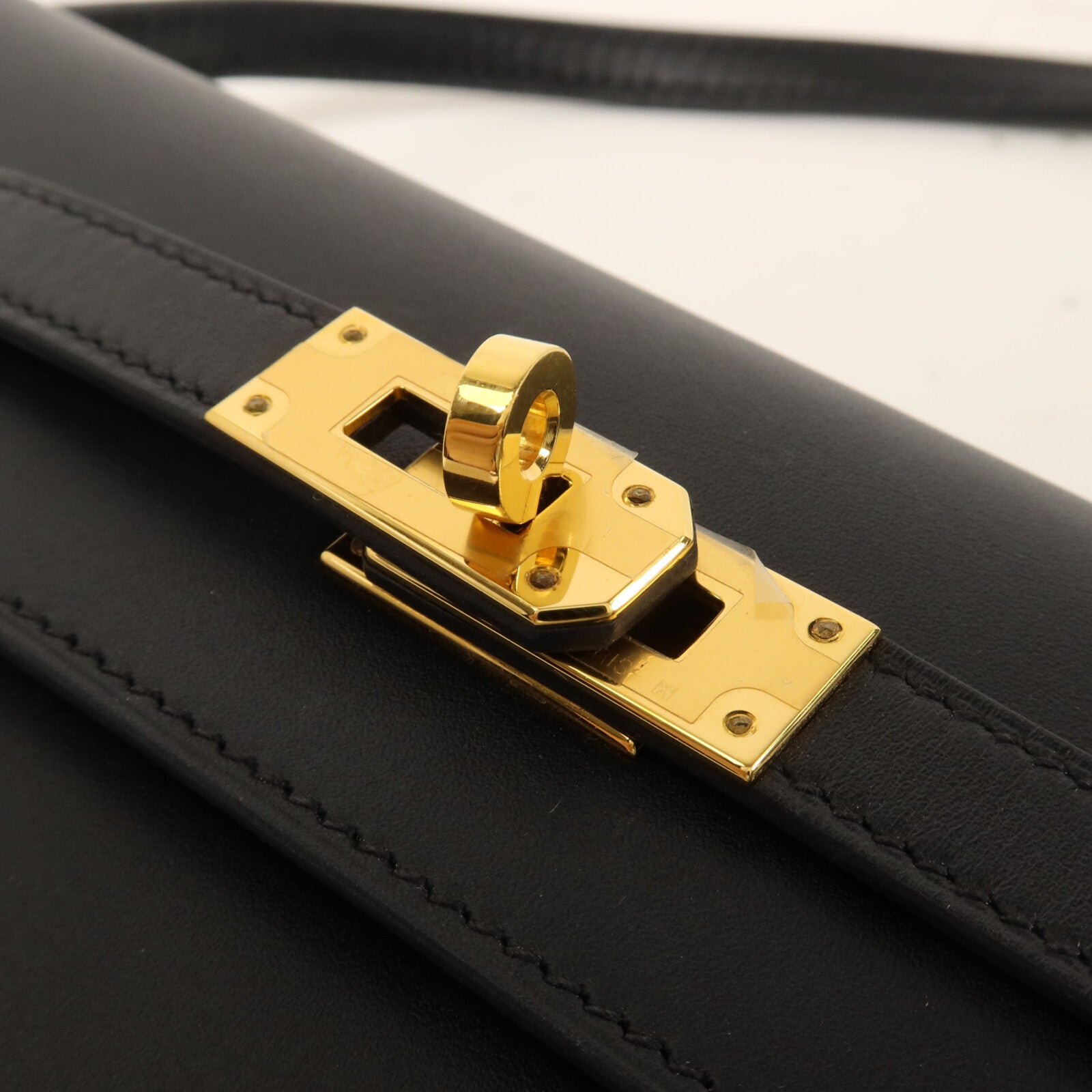 HERMES Box Calf皮革Kelly To Go肩背袋Noir