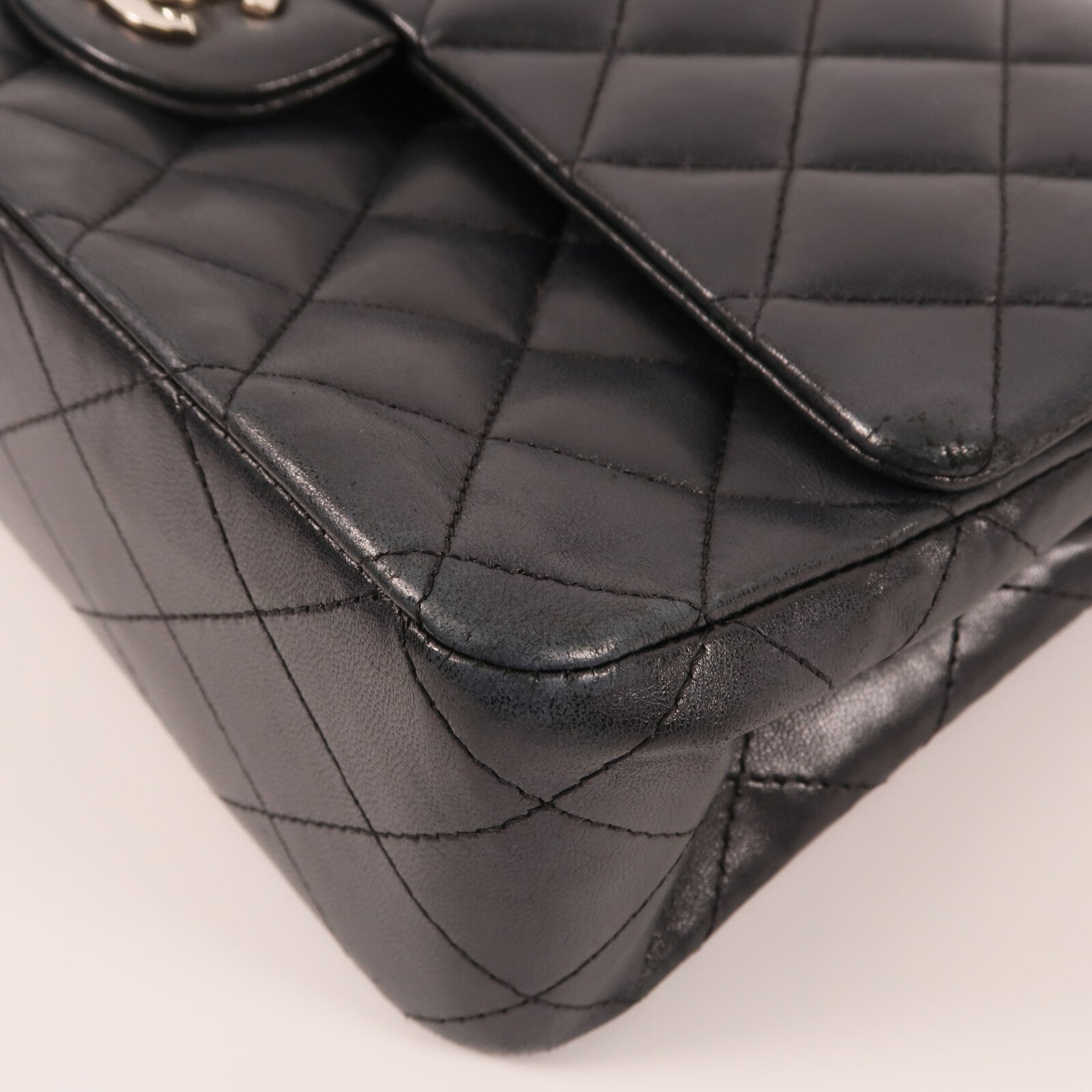 CHANEL 羊皮皮革Classic 25銀扣鏈帶肩背袋