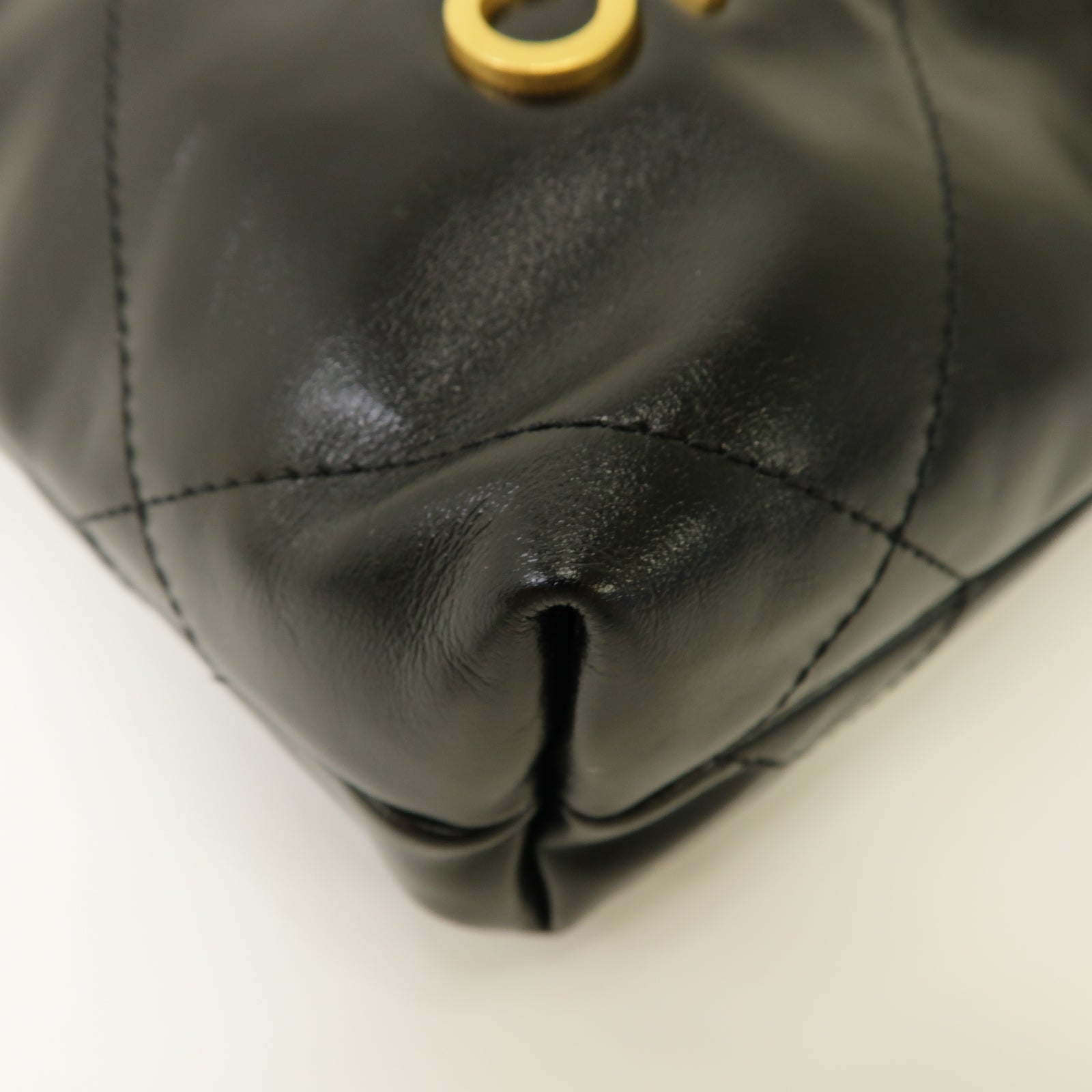 CHANEL 牛皮皮革C22 Mini金扣鏈帶肩背袋黒色
