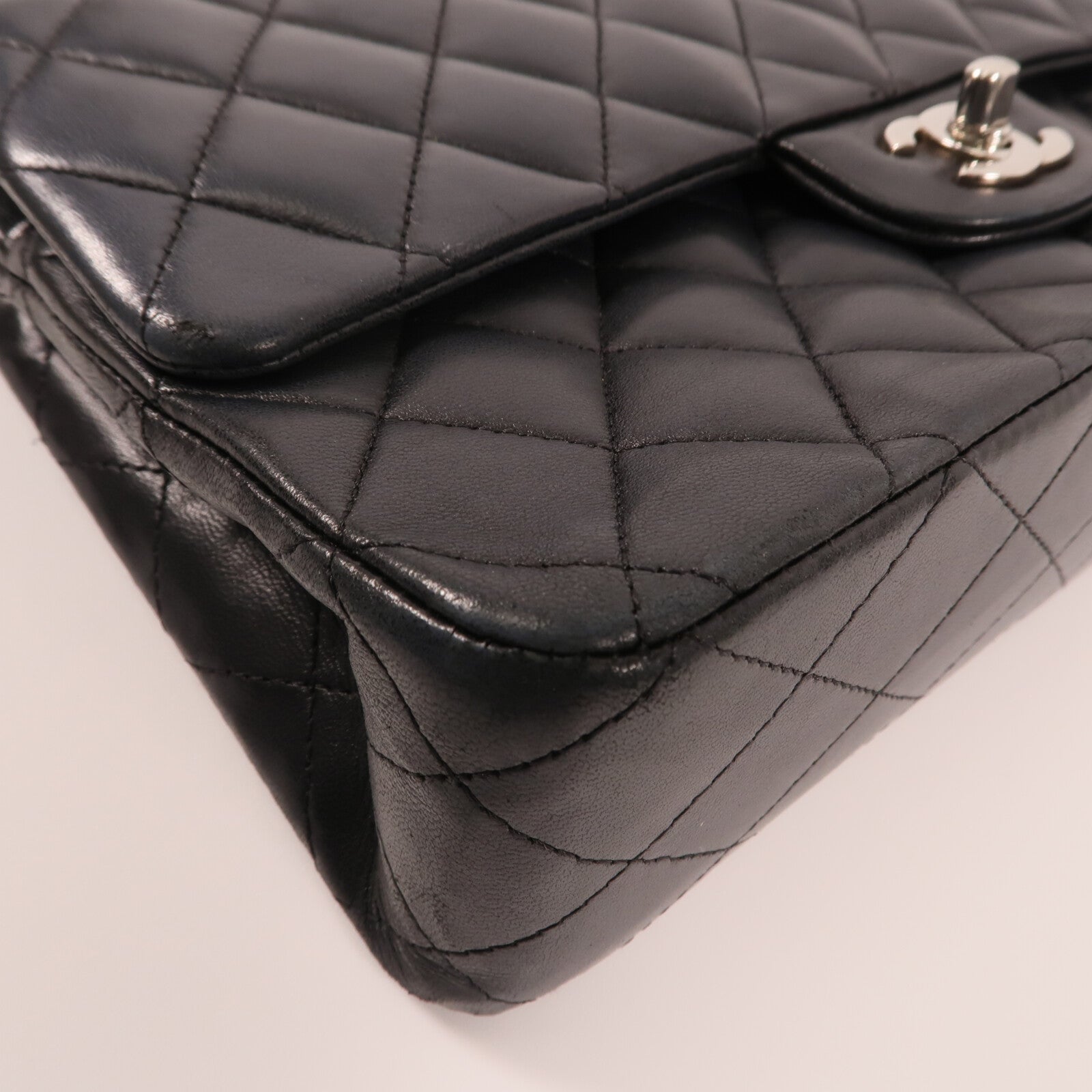 CHANEL 羊皮皮革Classic 25銀扣鏈帶肩背袋