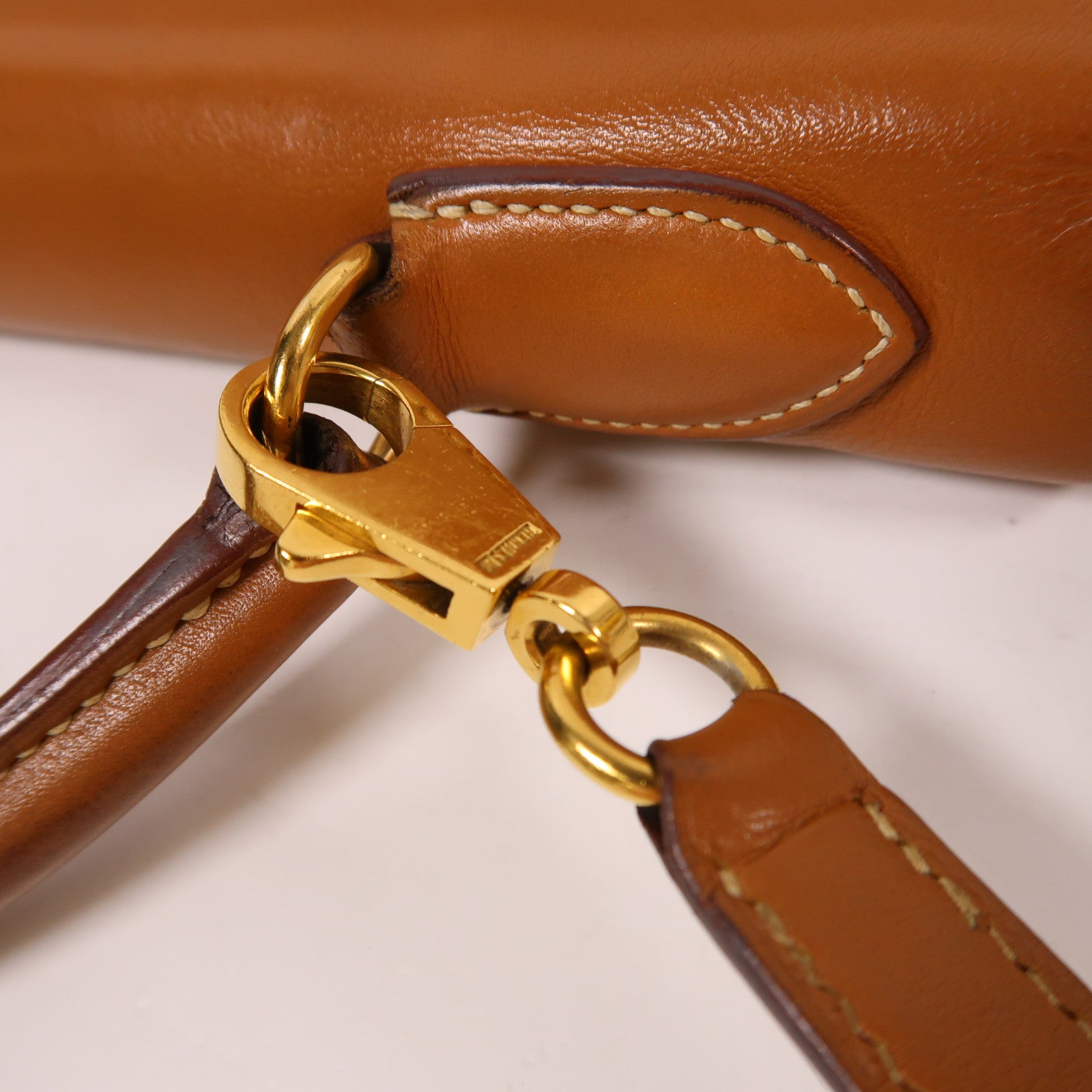 HERMES Gulliver皮革Kelly 32金扣手挽肩背兩用袋Gold