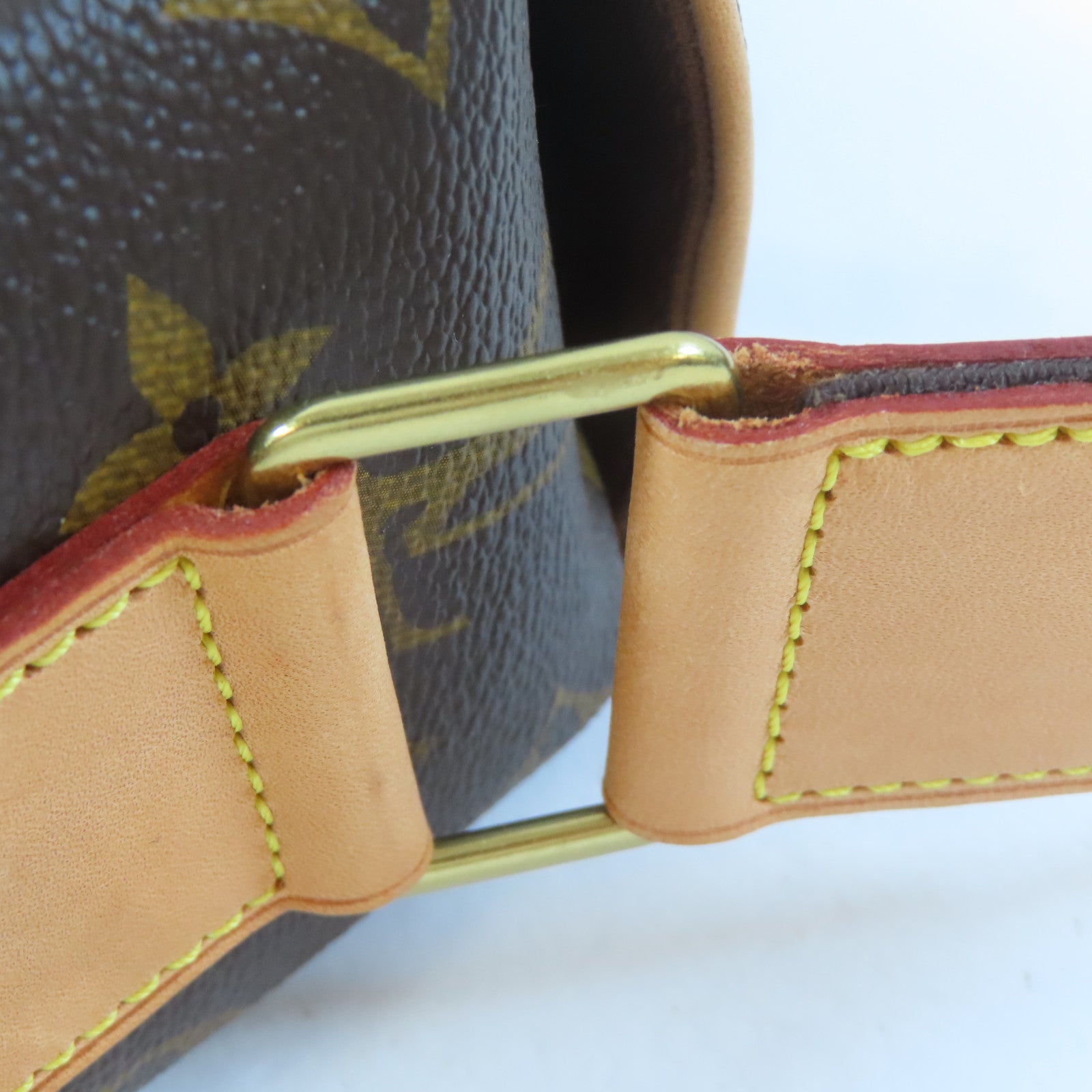 LOUIS VUITTON Monogram Abbesses Shoulder Bag金扣肩背袋啡色