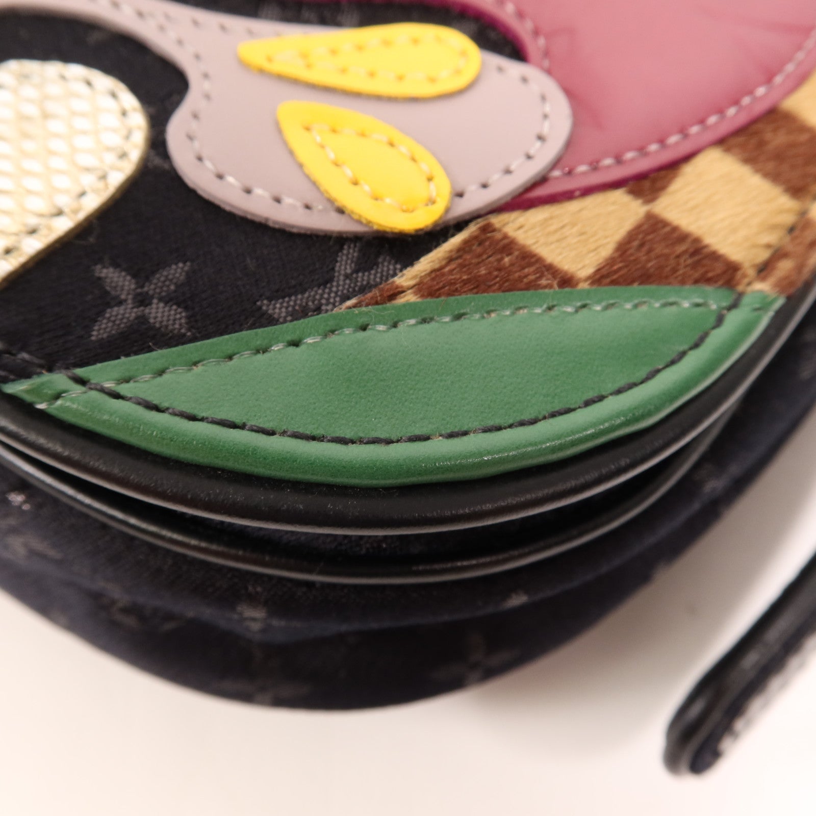 LOUIS VUITTON Monogram Satin Comte De Fe Musette銀扣肩背袋黑色