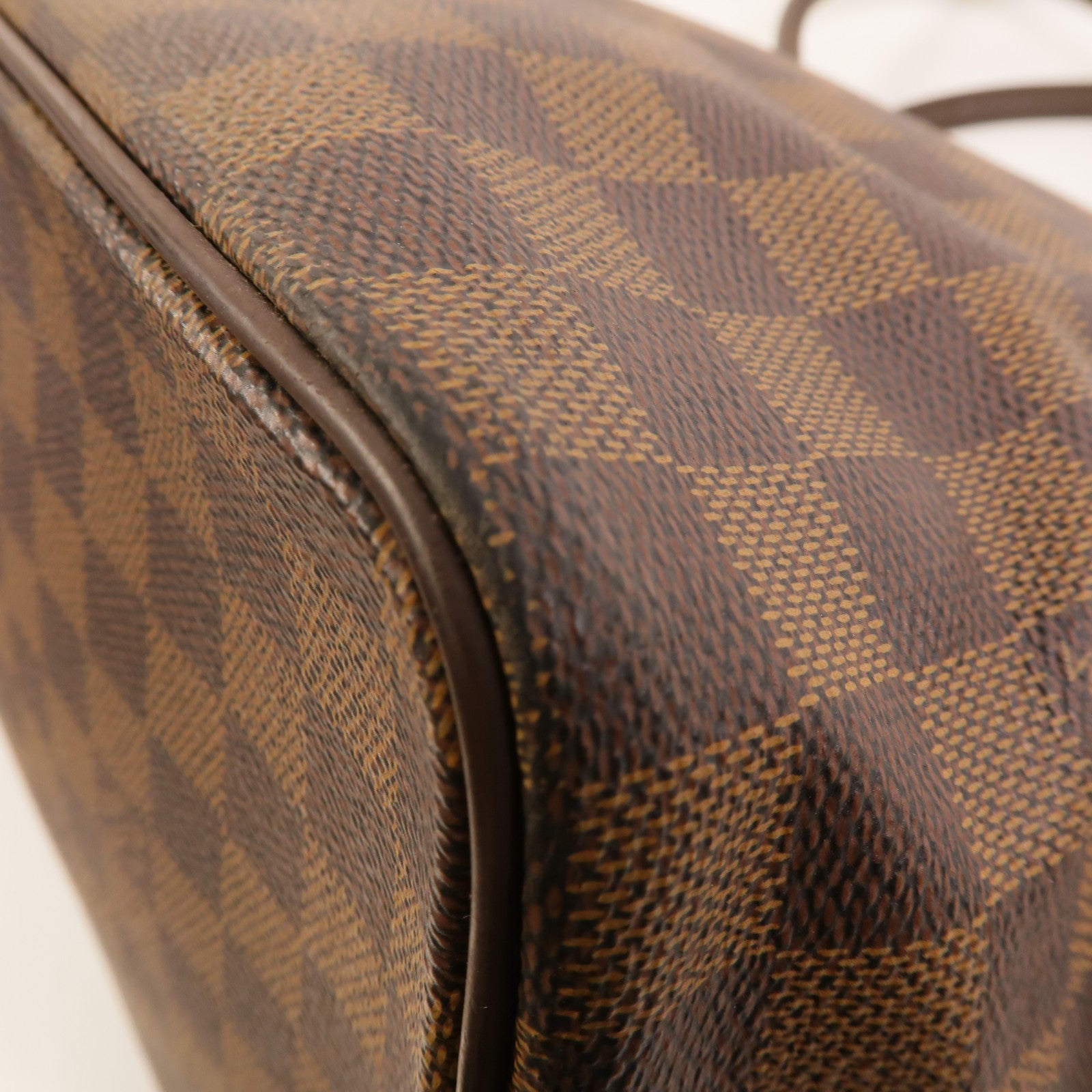 LOUIS VUITTON Damier Saleya MM金扣肩背袋