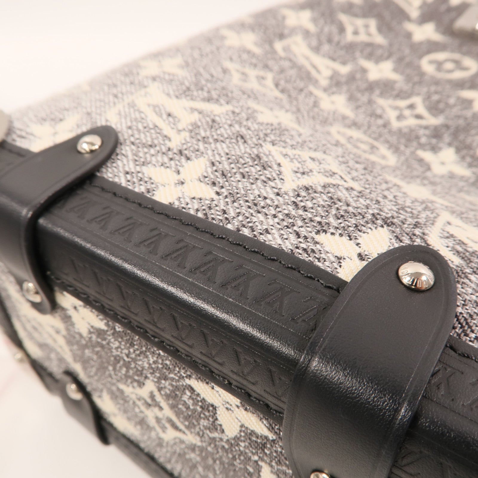 LOUIS VUITTON Jacquard Denim Side Trunk銀扣手挽肩背兩用袋