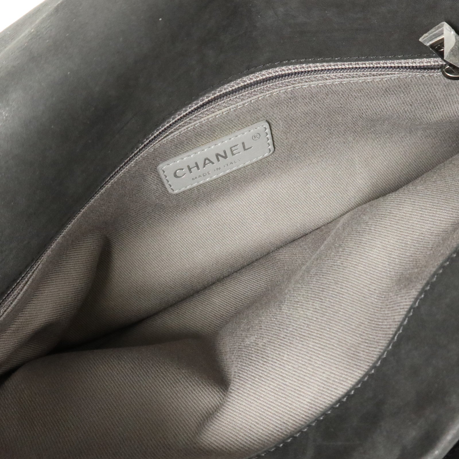CHANEL 牛皮皮革Chic Quit Flap銀扣鏈帶肩背袋