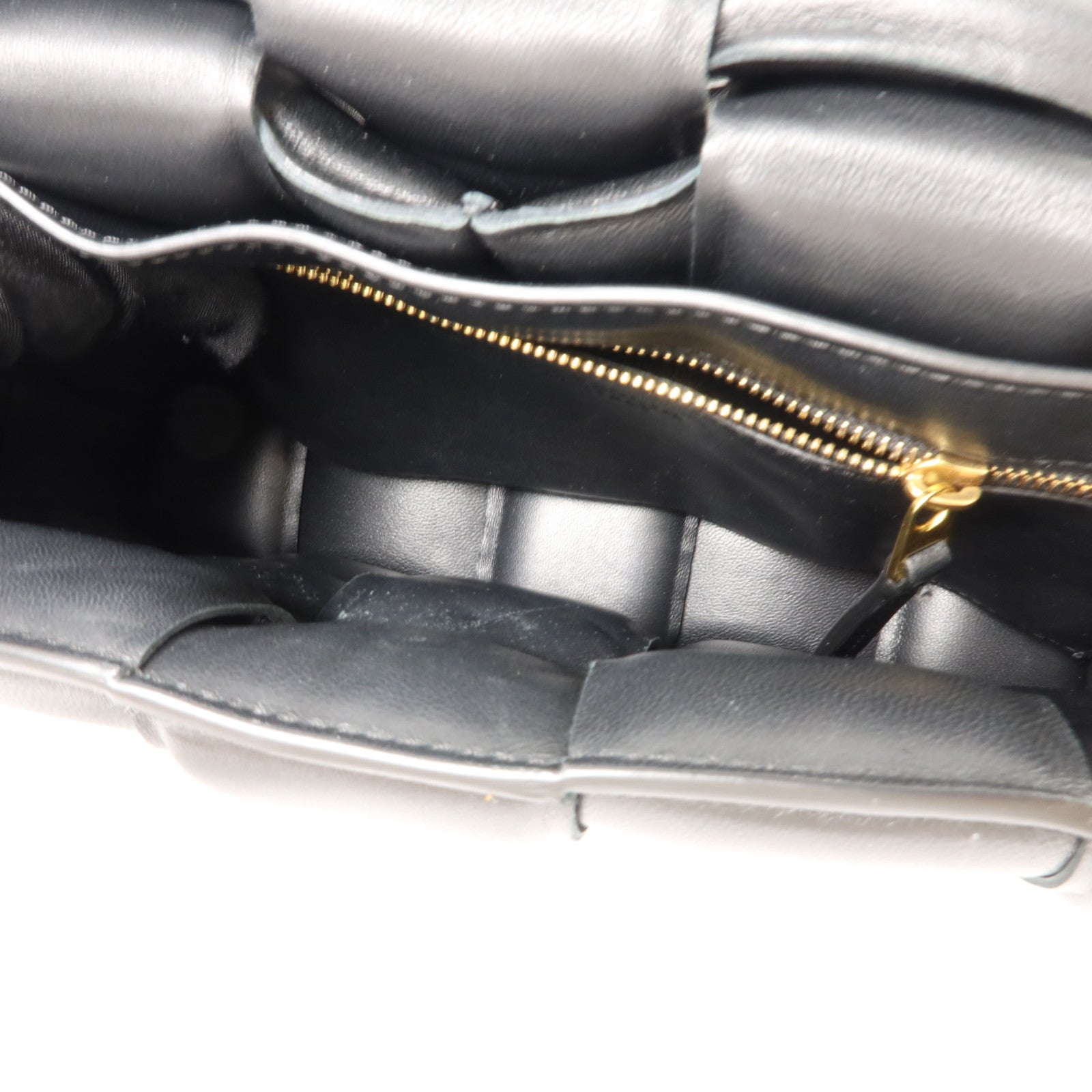 BOTTEGA VENETA 羊皮皮革Padded Cassette肩背袋