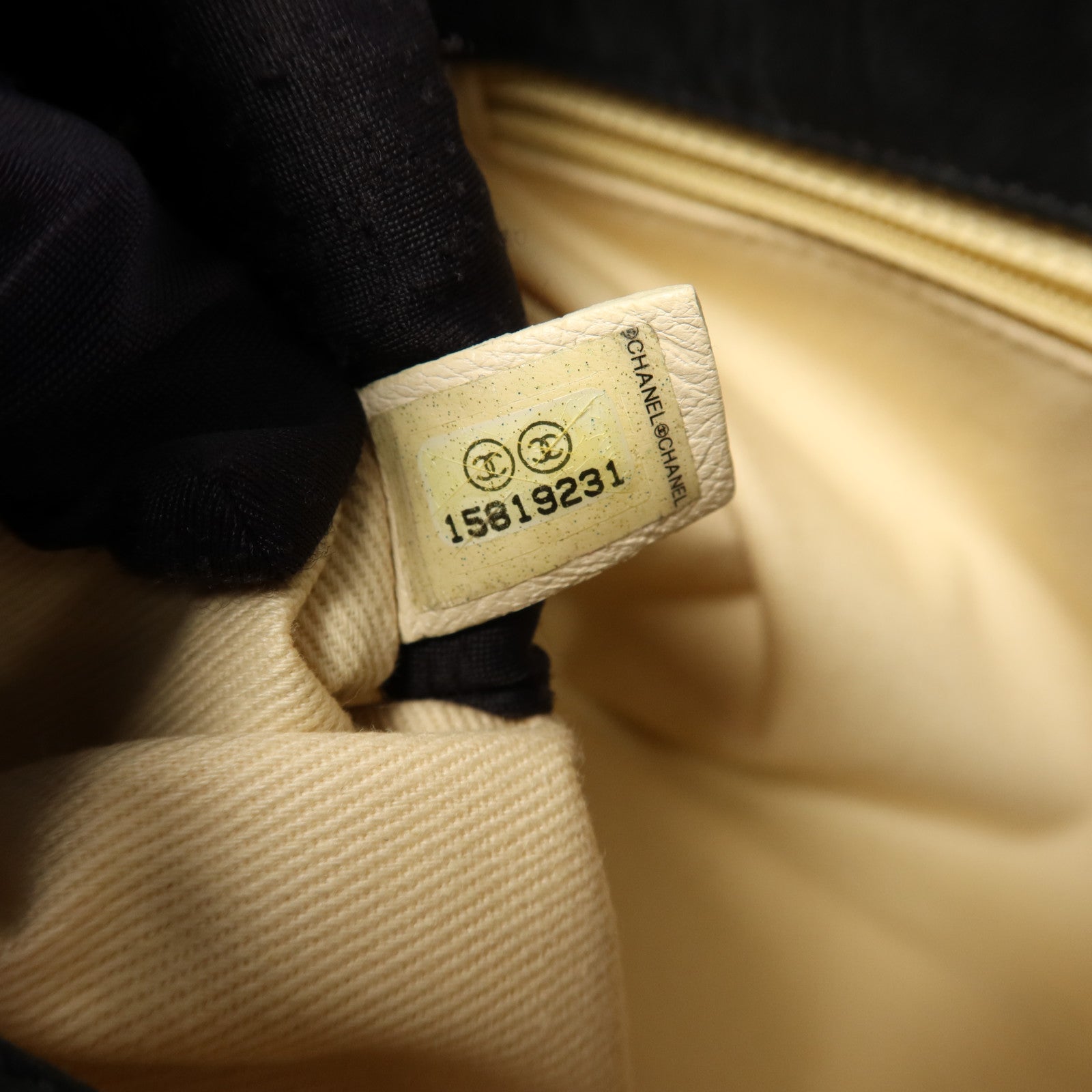 CHANEL 牛皮皮革Chain Shoulder Bag金扣鏈帶肩背袋