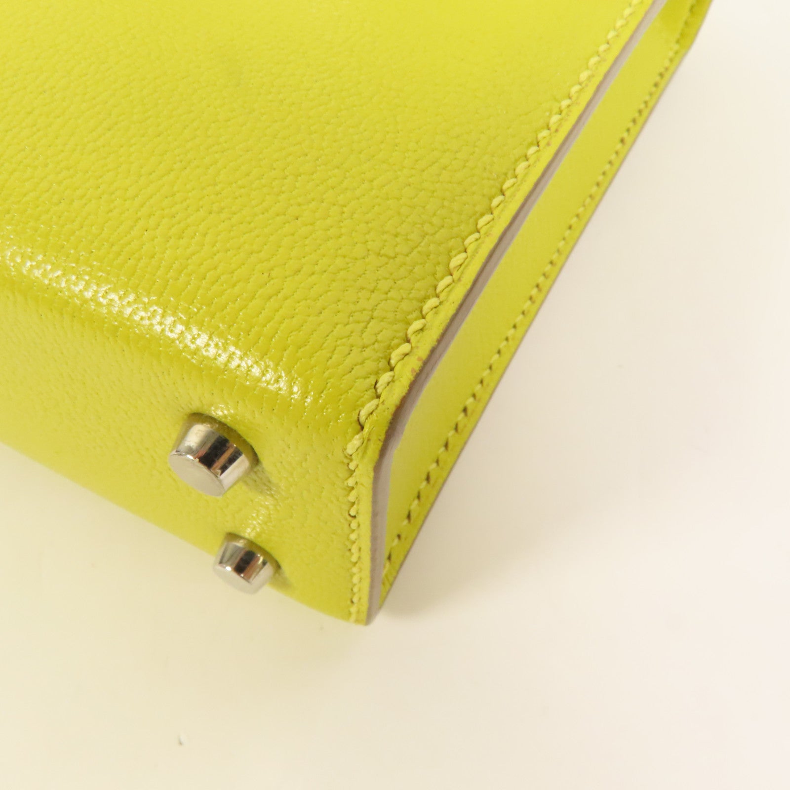 HERMES 【激減優惠】Chevre皮革Verrou Mini銀扣鏈帶肩背袋Lime