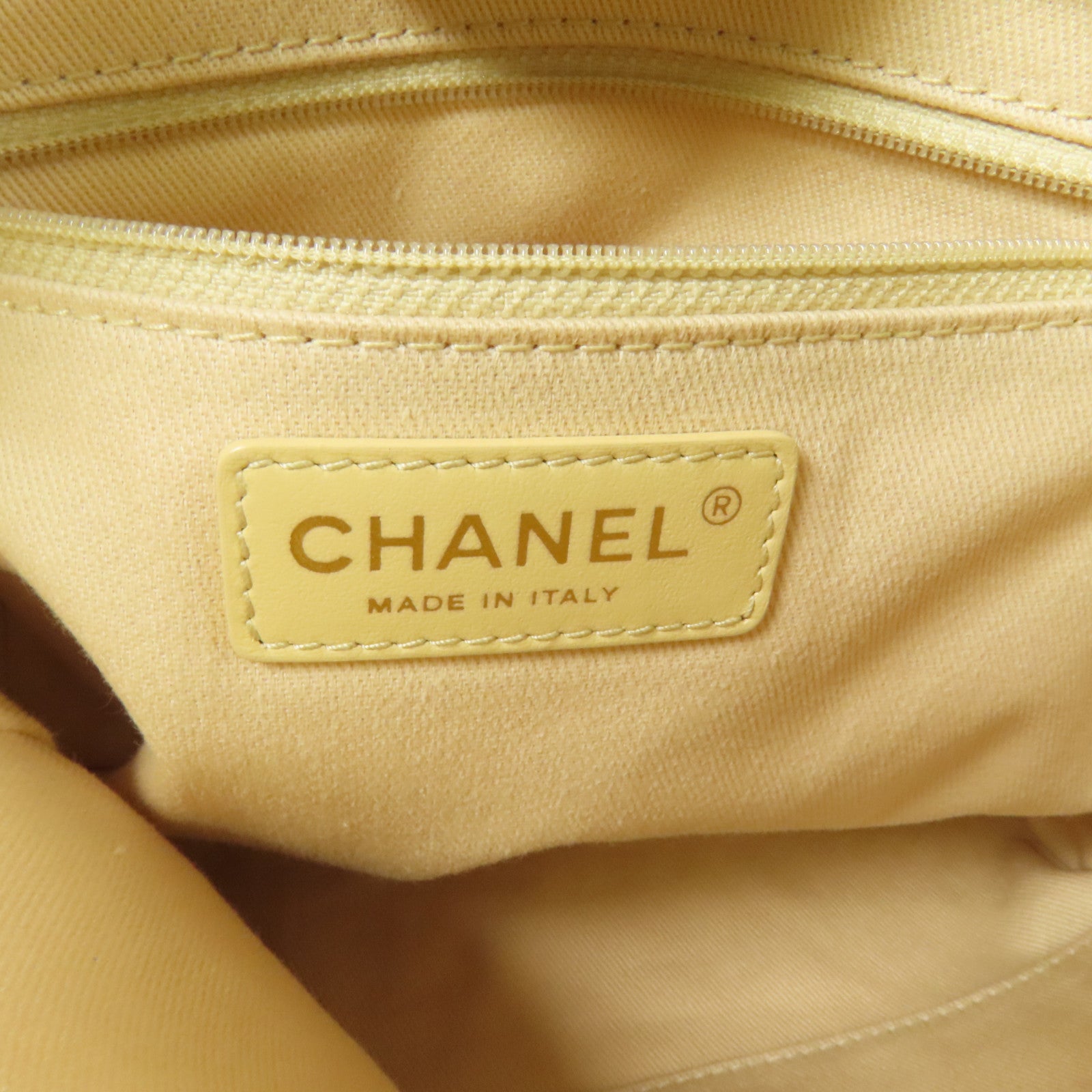 CHANEL Straw Deauville PM金扣肩背袋