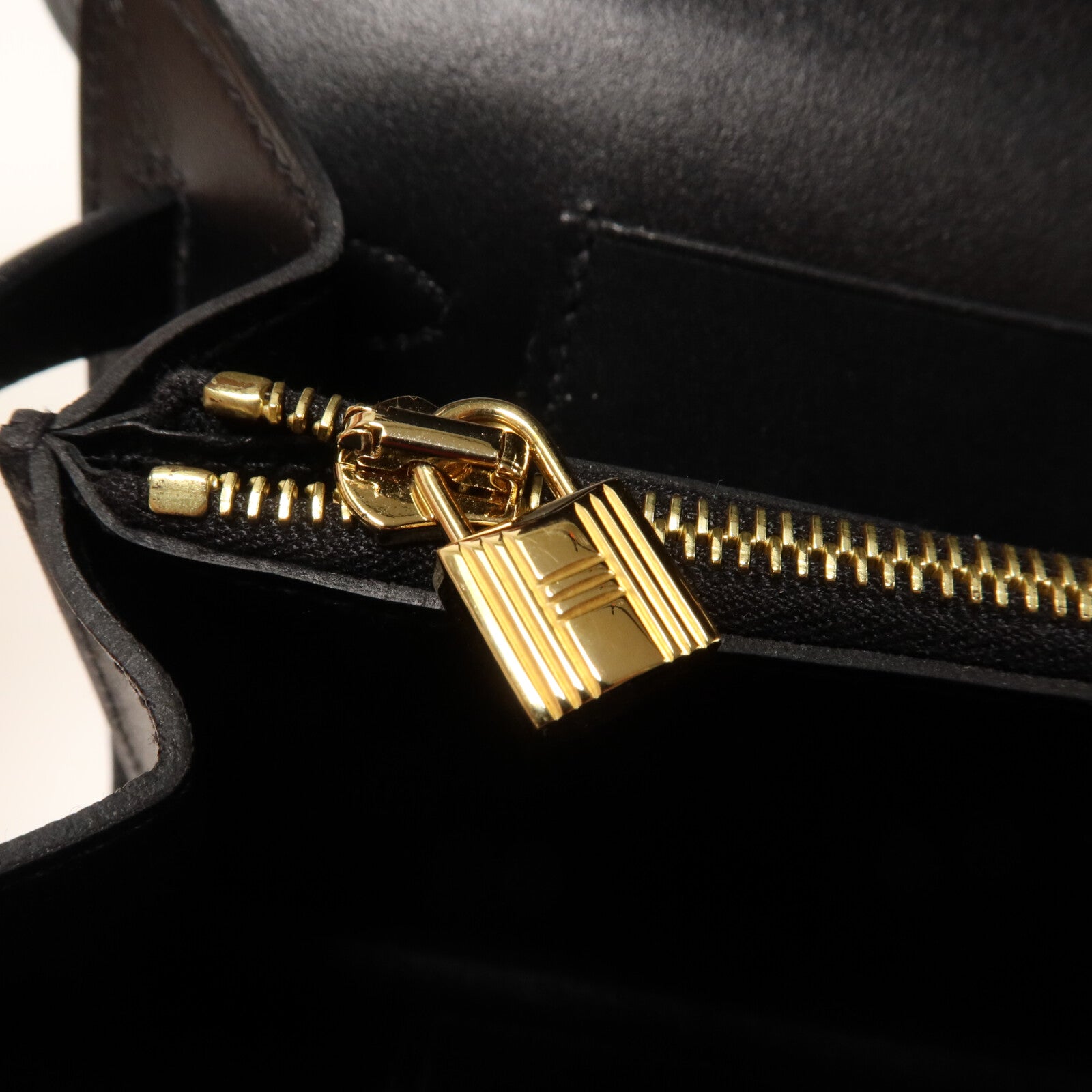 HERMES Box Calf皮革Kelly To Go肩背袋Noir