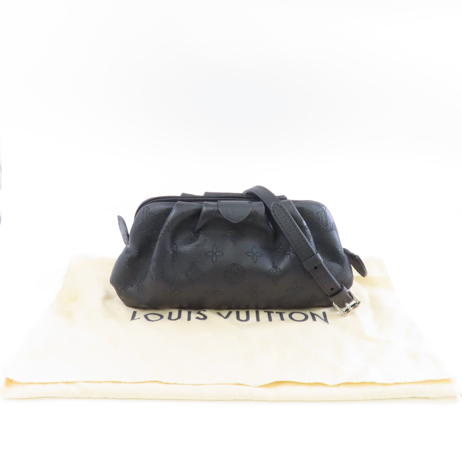 LOUIS VUITTON Mahina Mini Scara銀扣肩背袋黑色