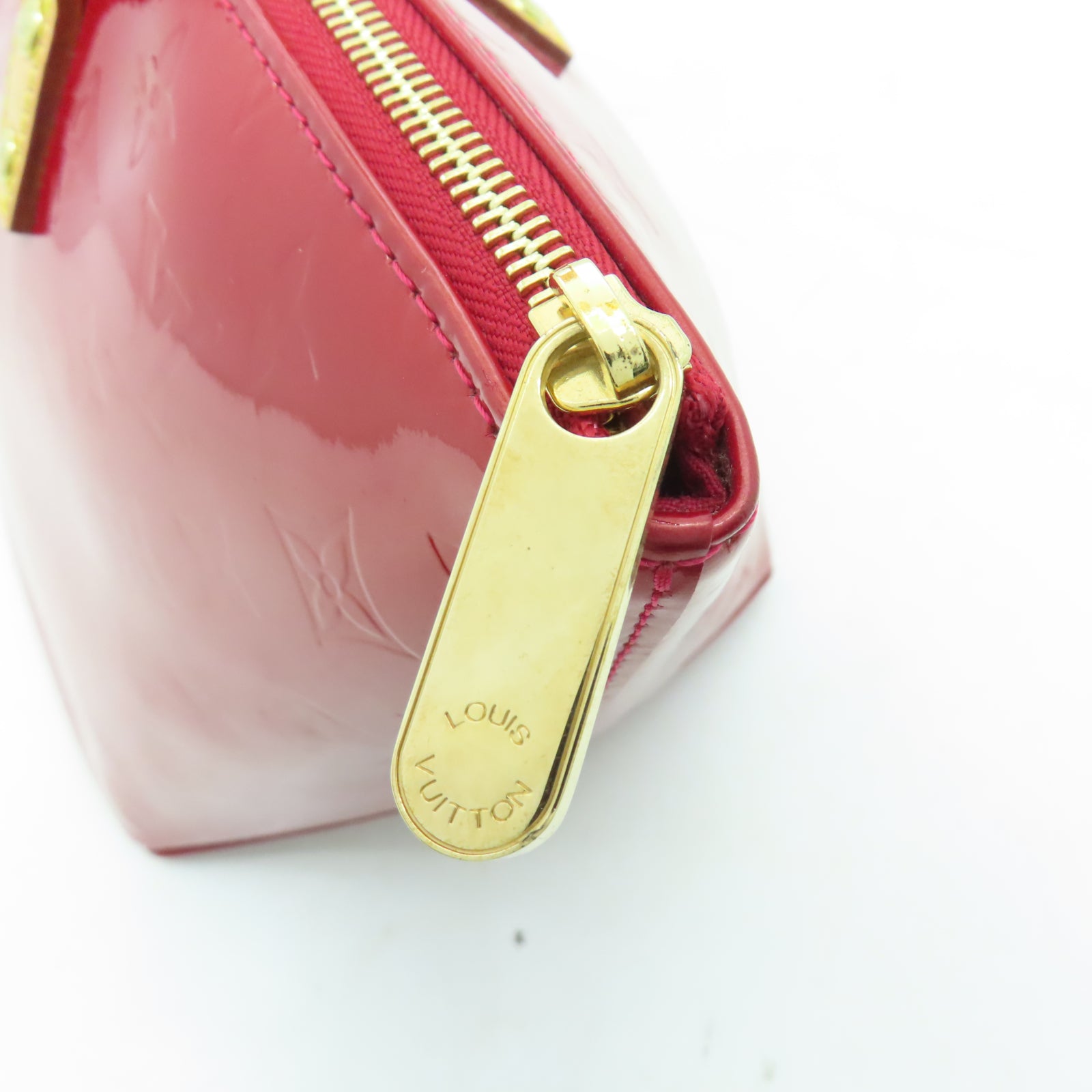 LOUIS VUITTON 【激減優惠】漆皮皮革Bellevue PM金扣手挽袋紅色