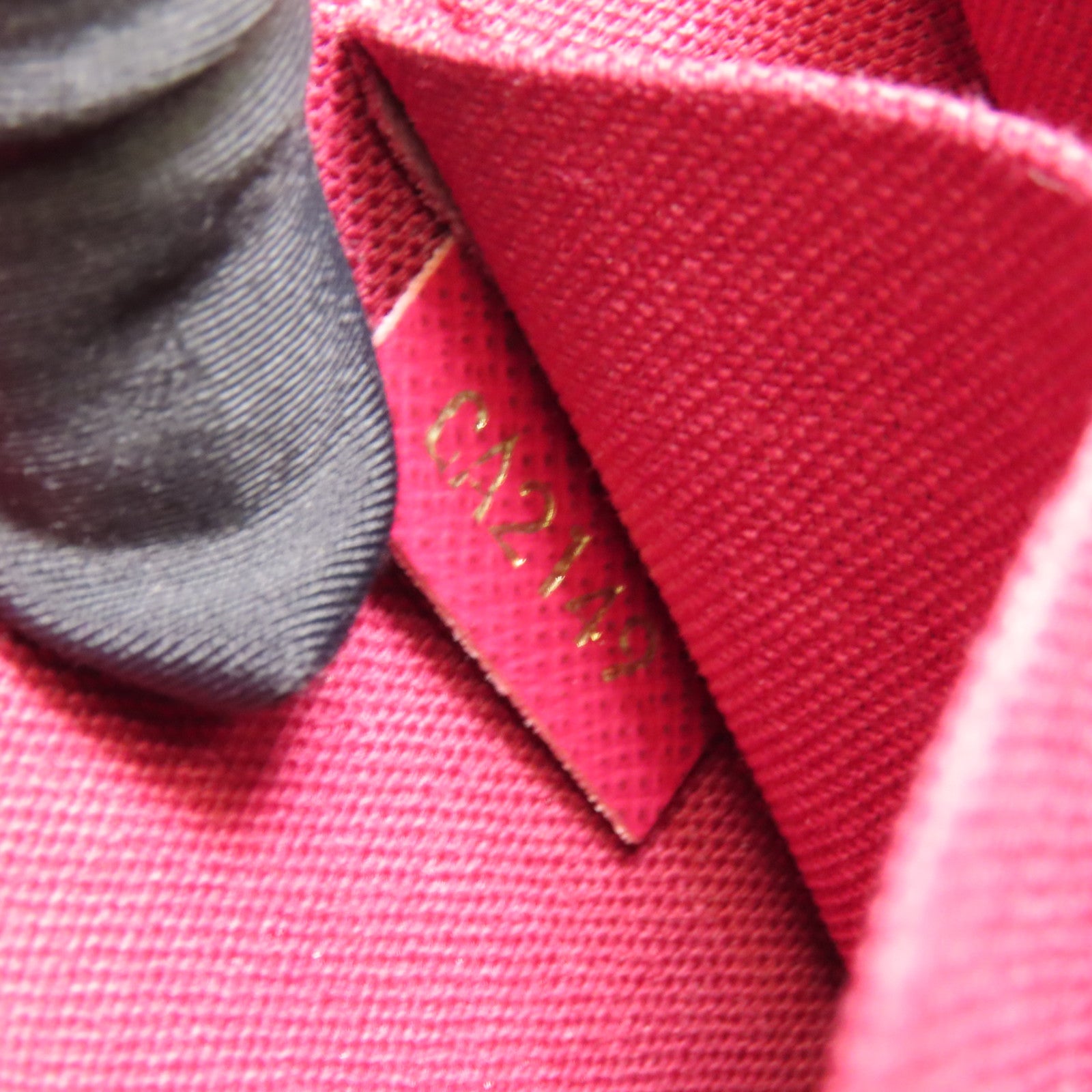 LOUIS VUITTON Monogram Pochette Felicie金扣鏈帶肩背袋