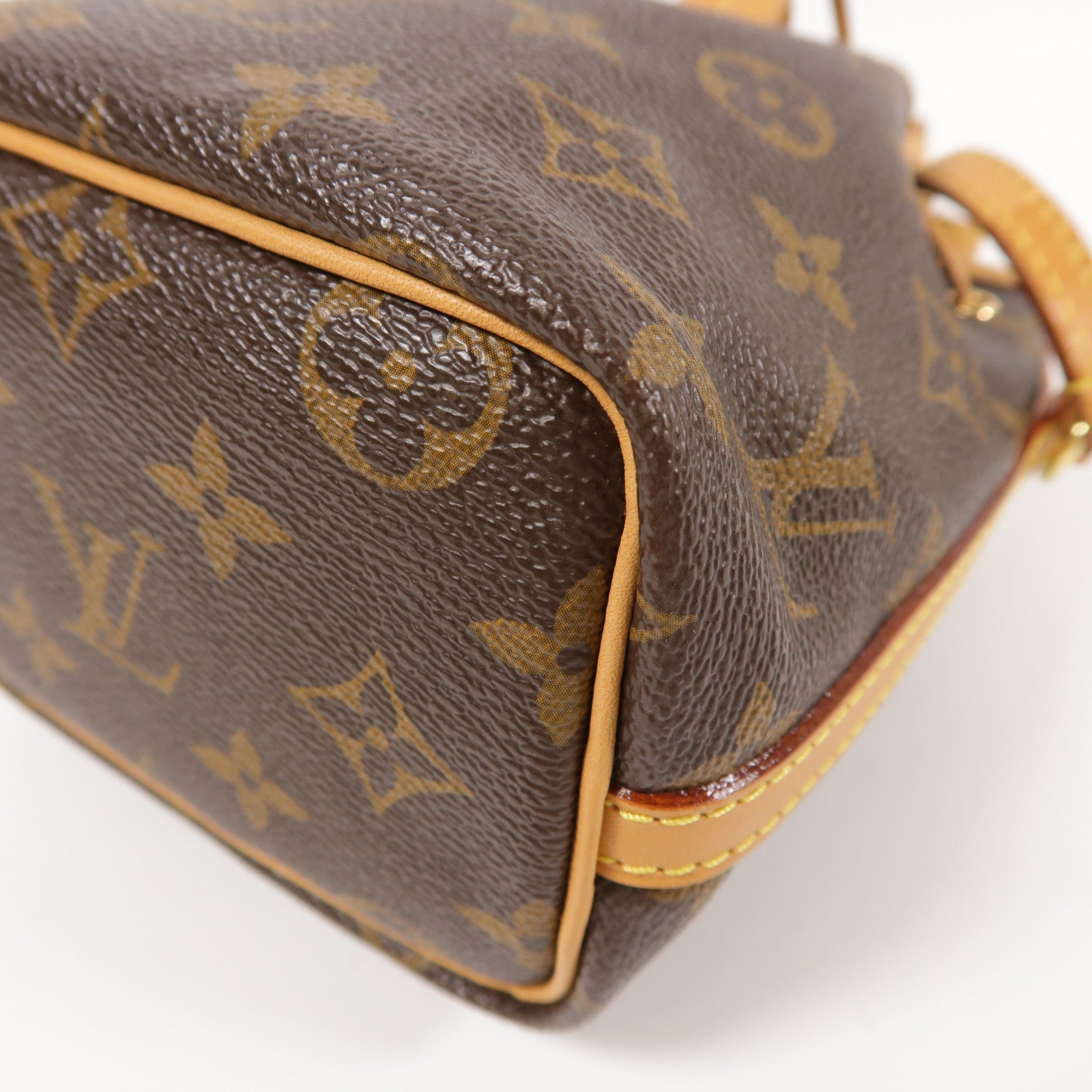 LOUIS VUITTON Monogram Nano Noe金扣肩背袋棕色