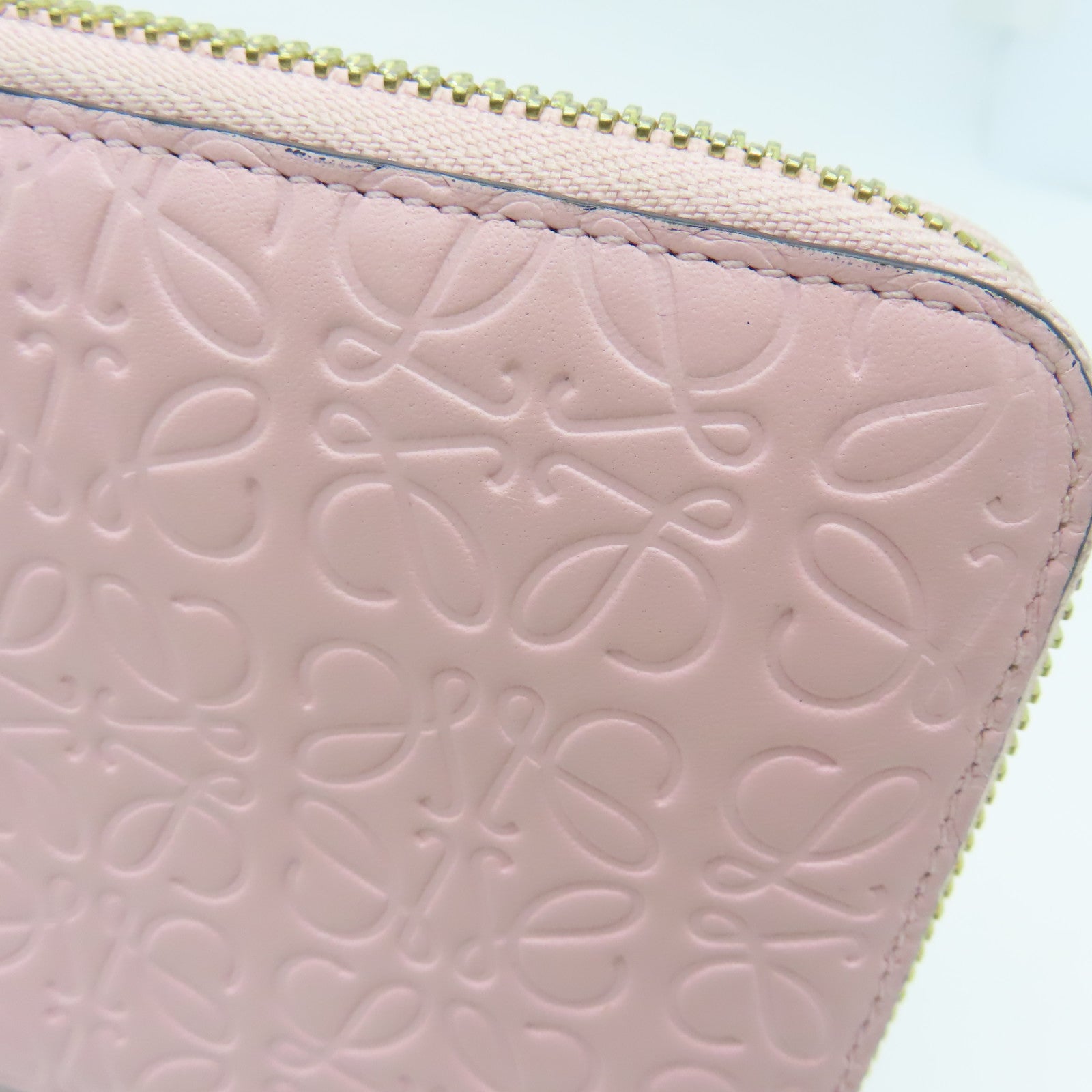 LOEWE 牛皮皮革Long Wallet金扣长钱包粉红色