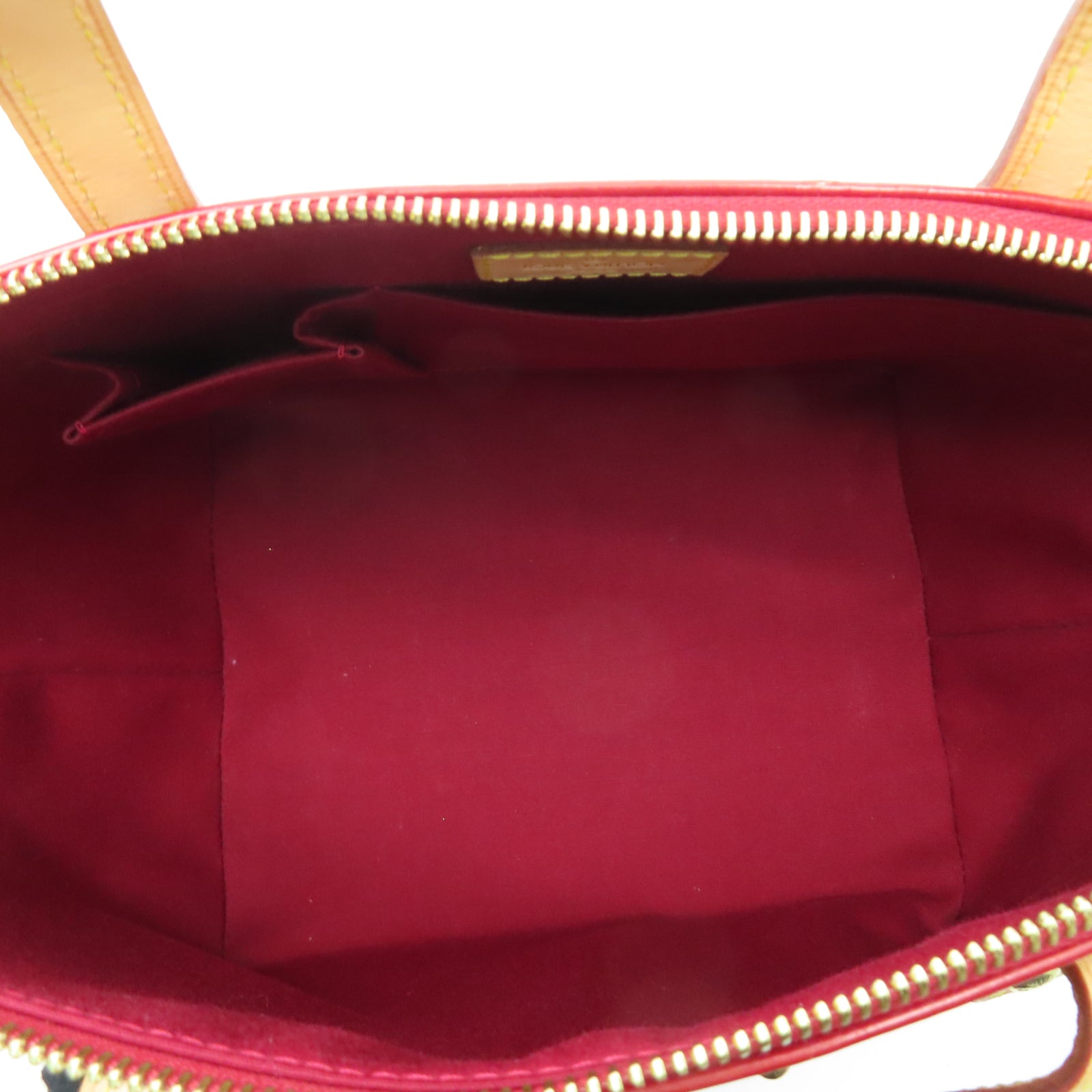 LOUIS VUITTON 【激減優惠】漆皮皮革Bellevue PM金扣手挽袋紅色
