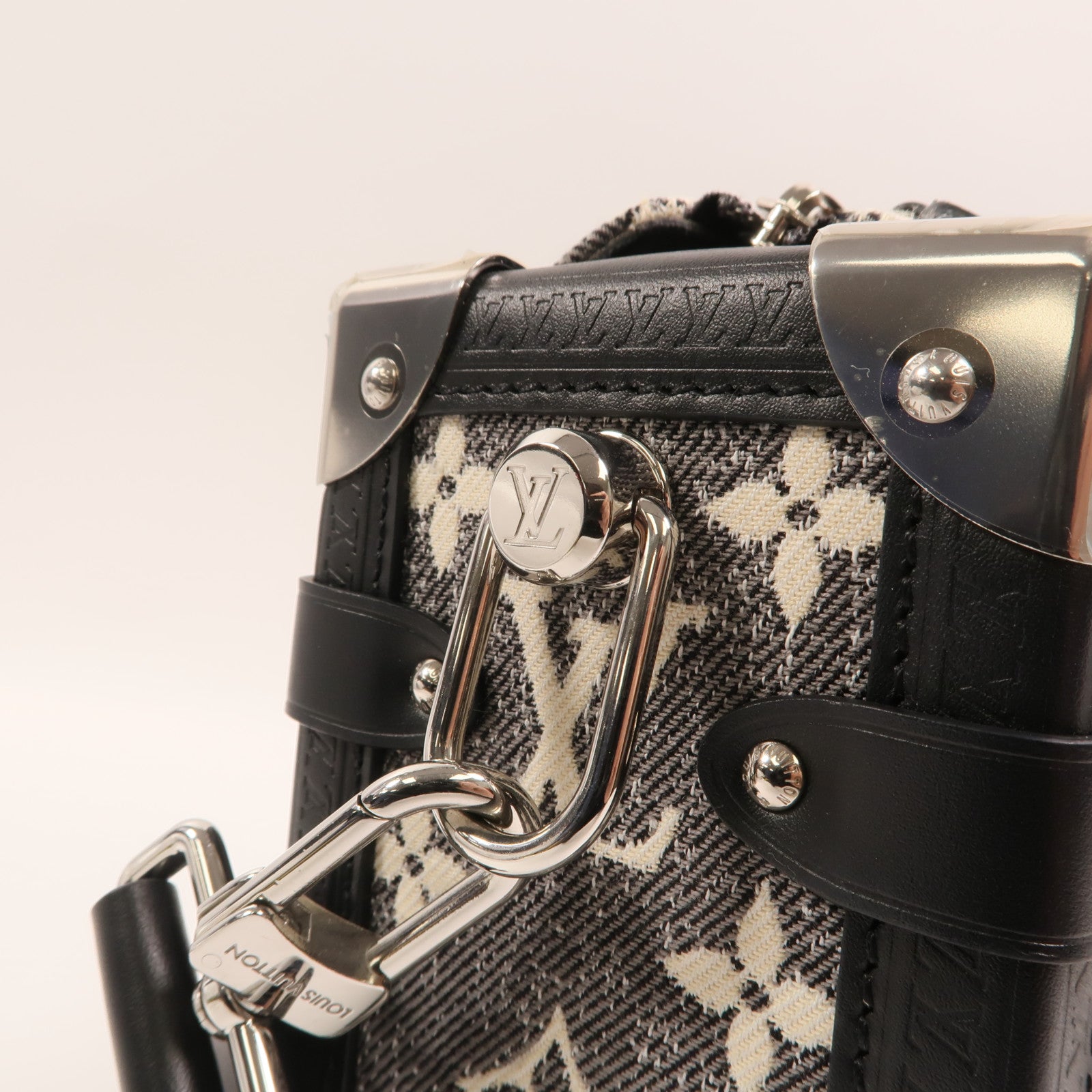 LOUIS VUITTON Jacquard Denim Side Trunk銀扣手挽肩背兩用袋