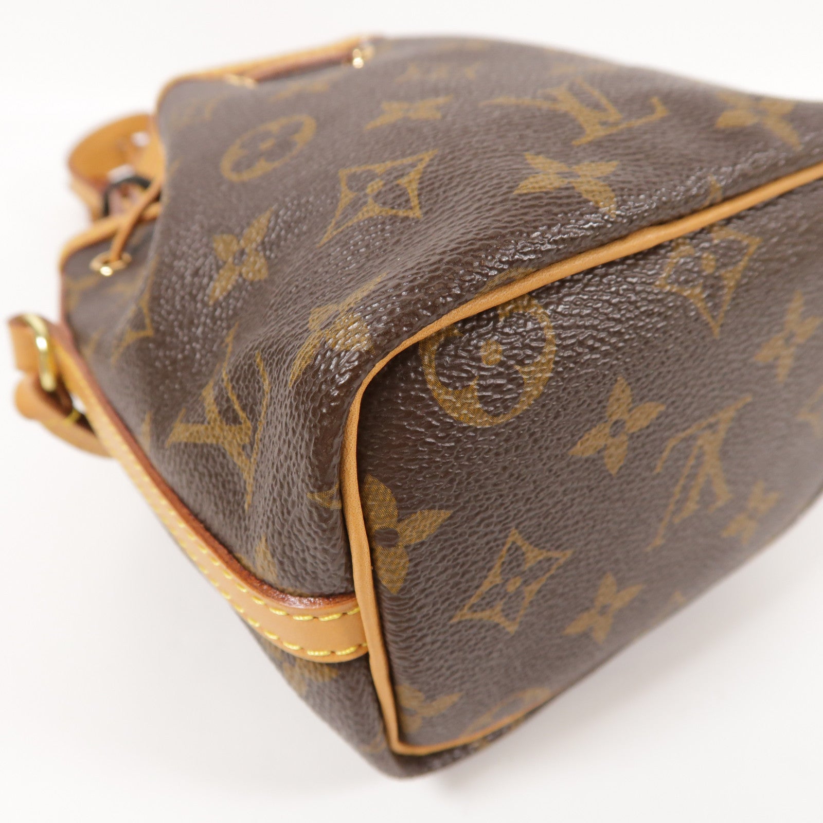 LOUIS VUITTON Monogram Nano Noe金扣肩背袋棕色