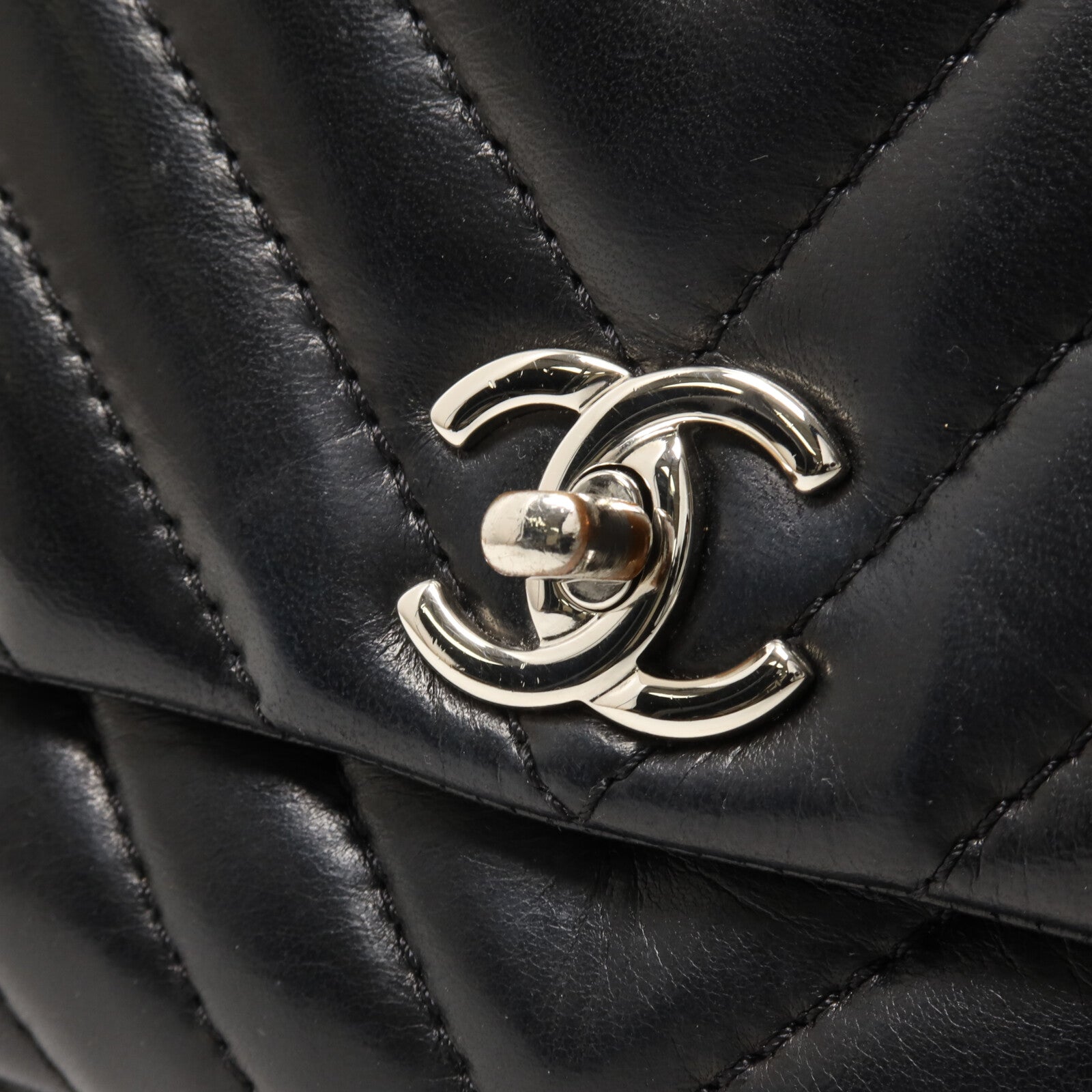 CHANEL 羊皮皮革Chain Shoulder鏈帶肩背袋