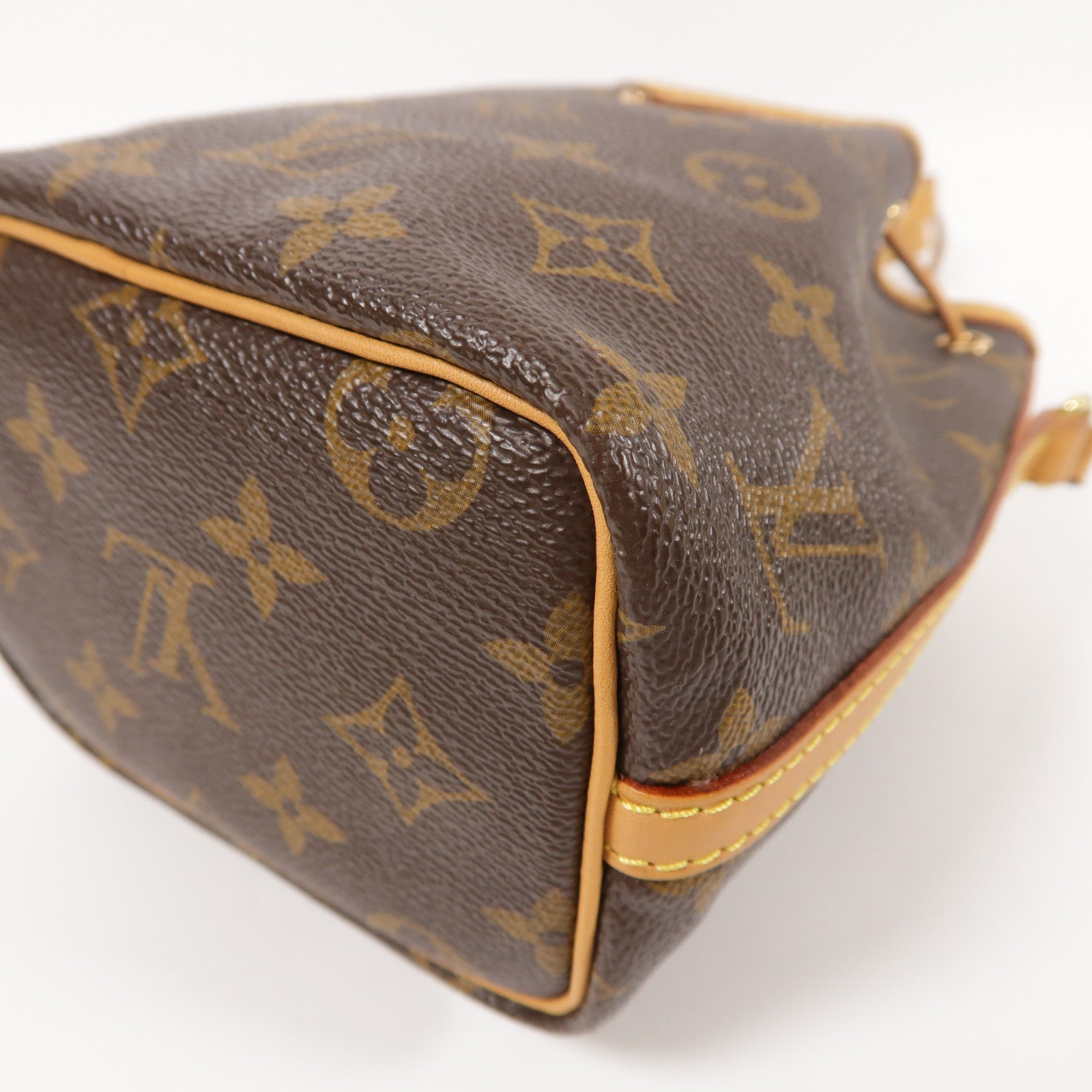 LOUIS VUITTON Monogram Nano Noe金扣肩背袋棕色