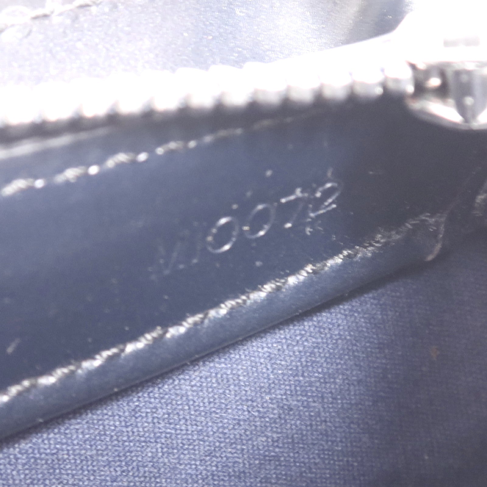 LOUIS VUITTON Monogram Mat Fowler銀扣肩背袋