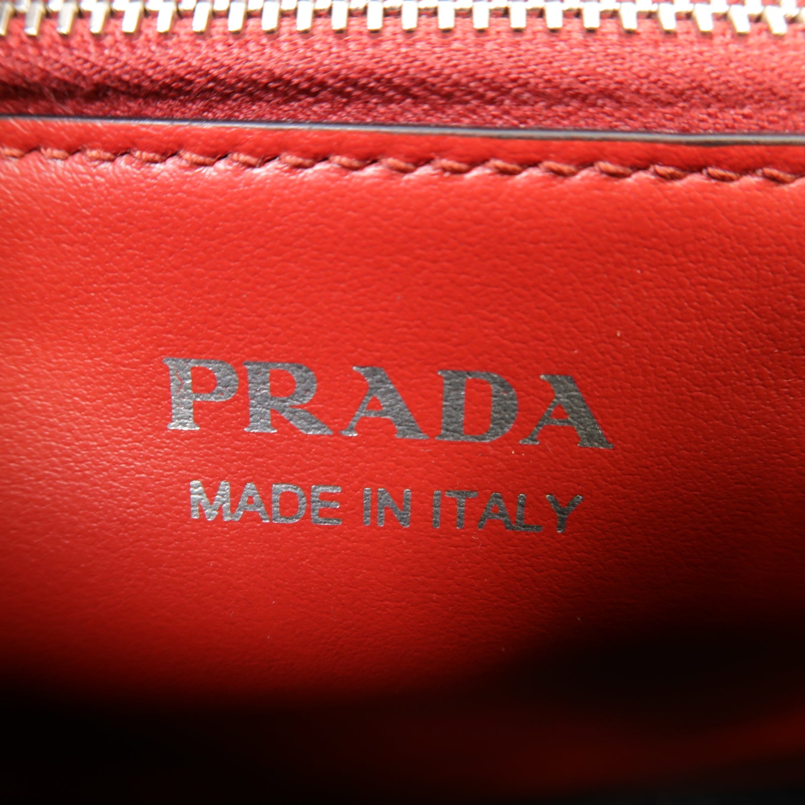 PRADA 牛皮皮革Chain Shoulder Bag銀扣鏈帶肩背袋黑色