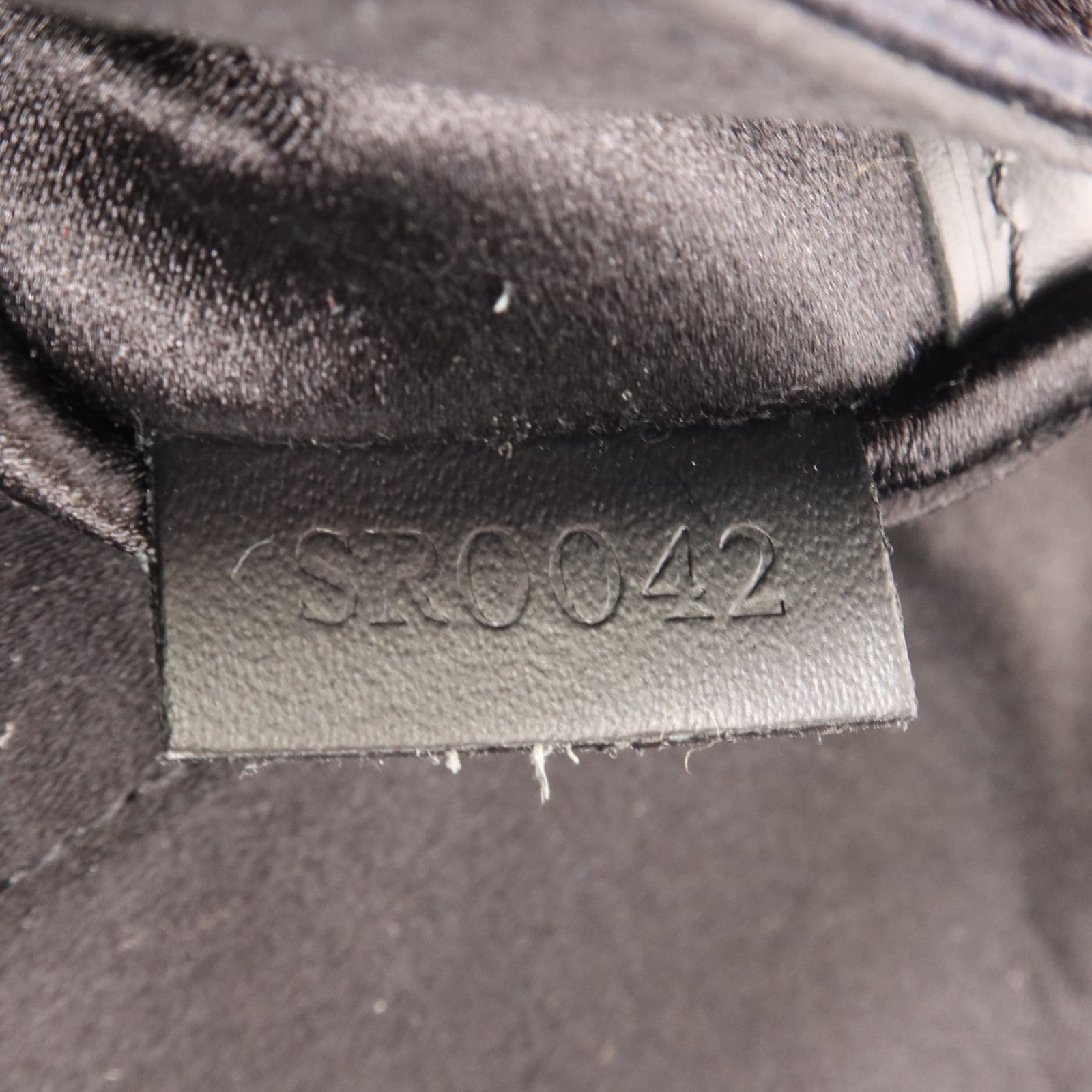 LOUIS VUITTON Monogram Satin Comte De Fe Musette銀扣肩背袋黑色