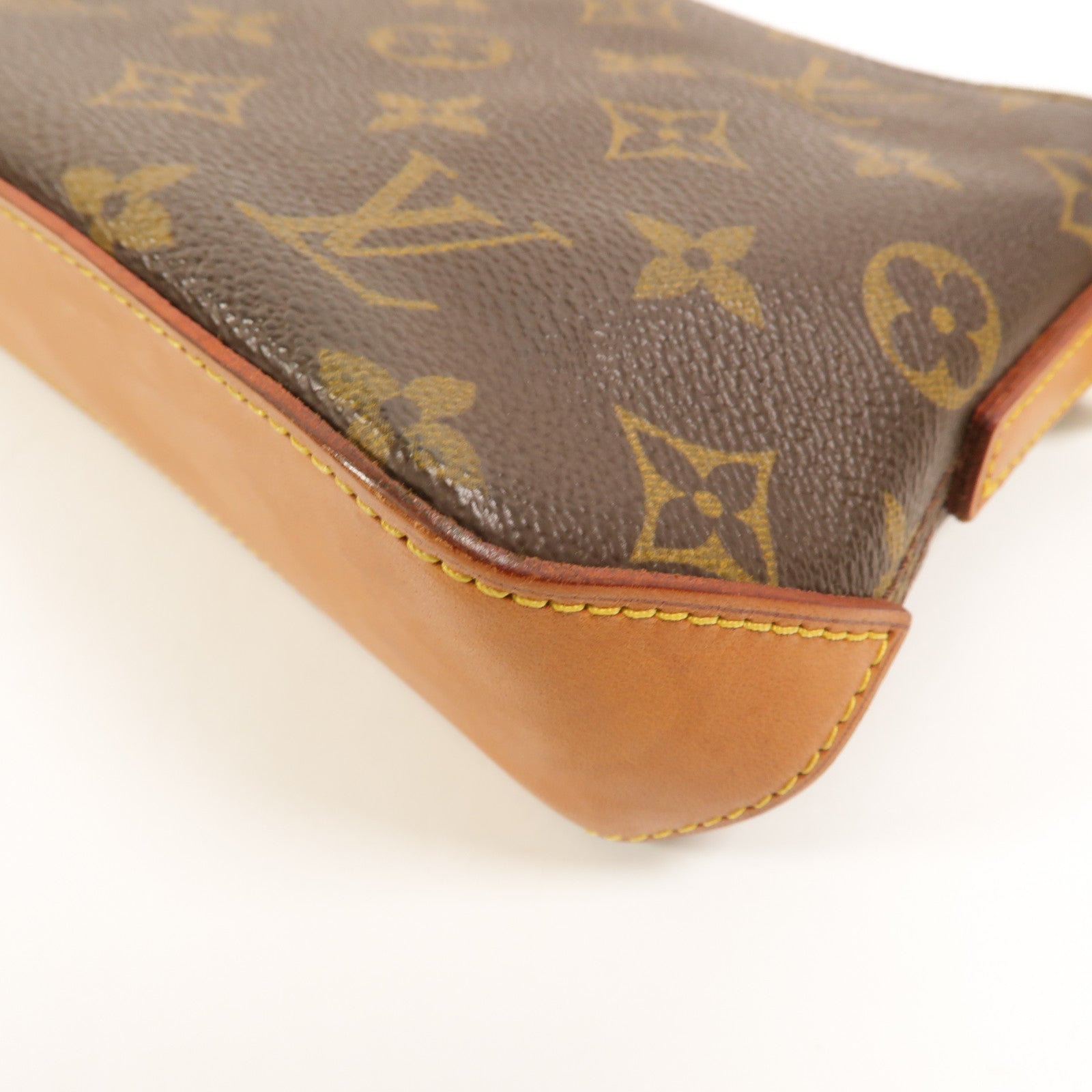 LOUIS VUITTON Monogram Trotteur肩背袋