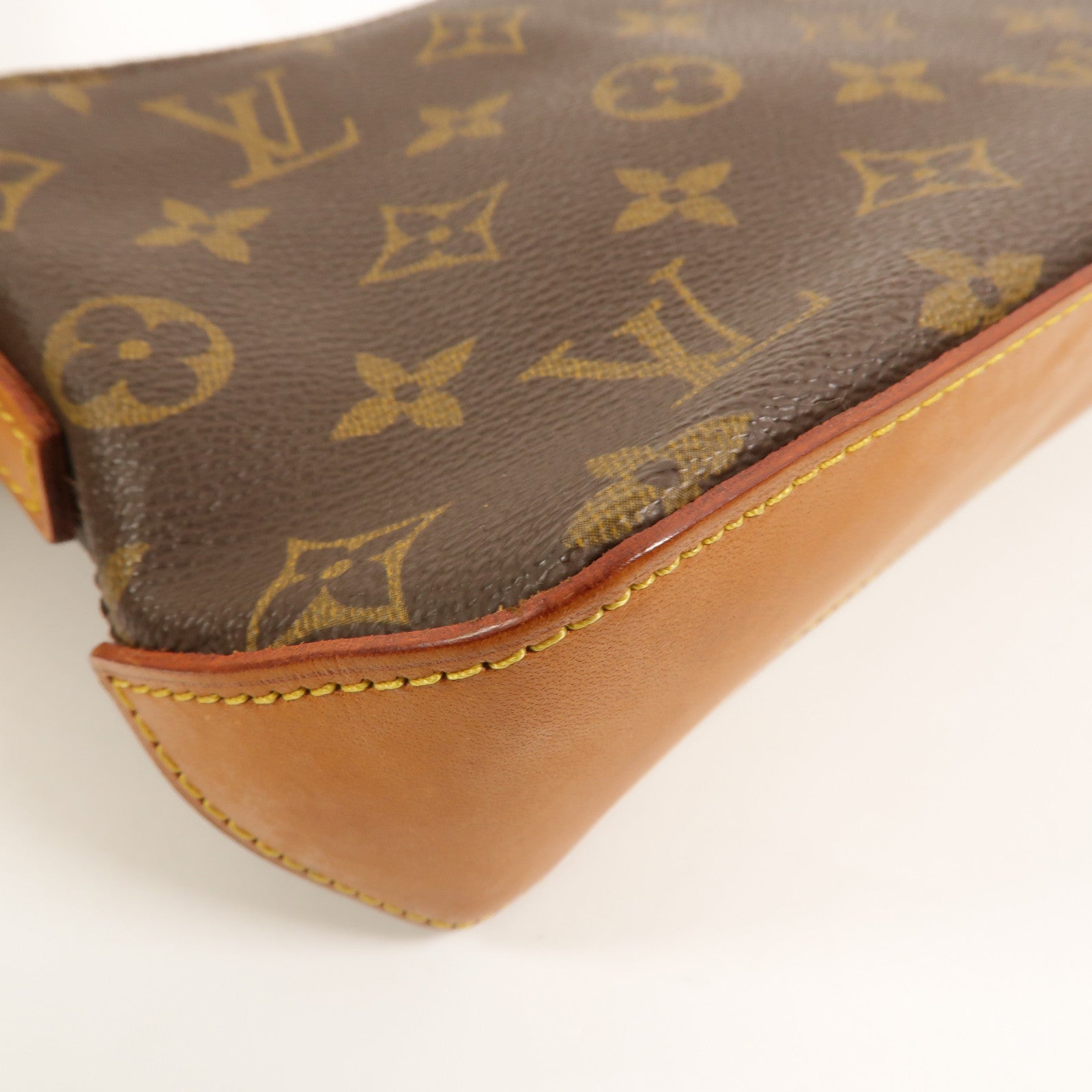 LOUIS VUITTON Monogram Trotteur肩背袋