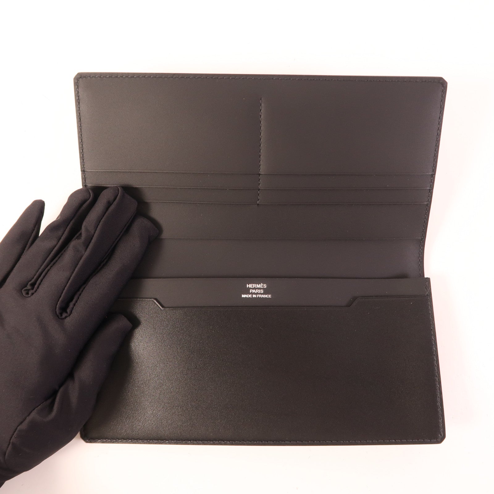 HERMES Sombrero皮革/Tadelakt皮革Manhattan Long Wallet長錢包Noir