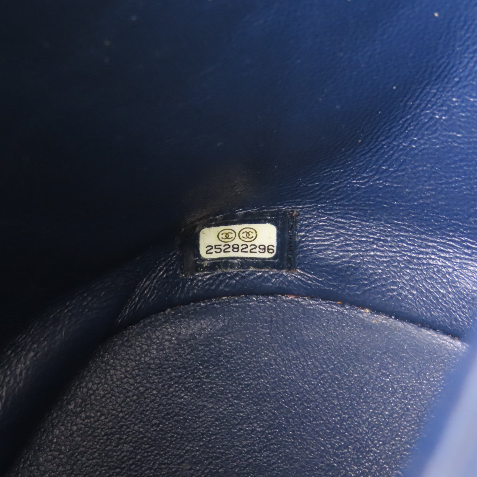 CHANEL 【激減優惠】牛皮皮革Backpack金扣鏈帶背包