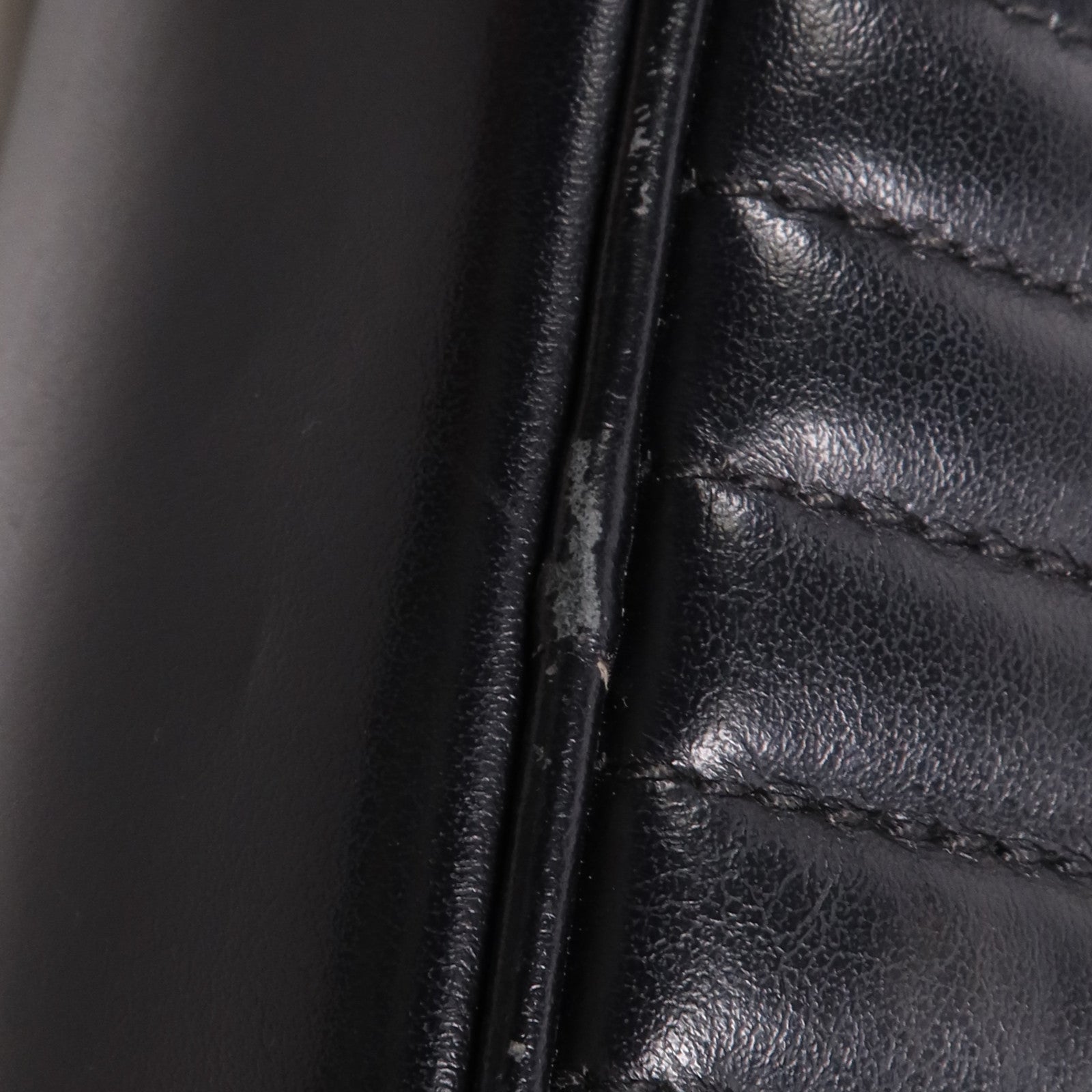 PRADA 牛皮皮革Shoulder Bag銀扣肩背袋